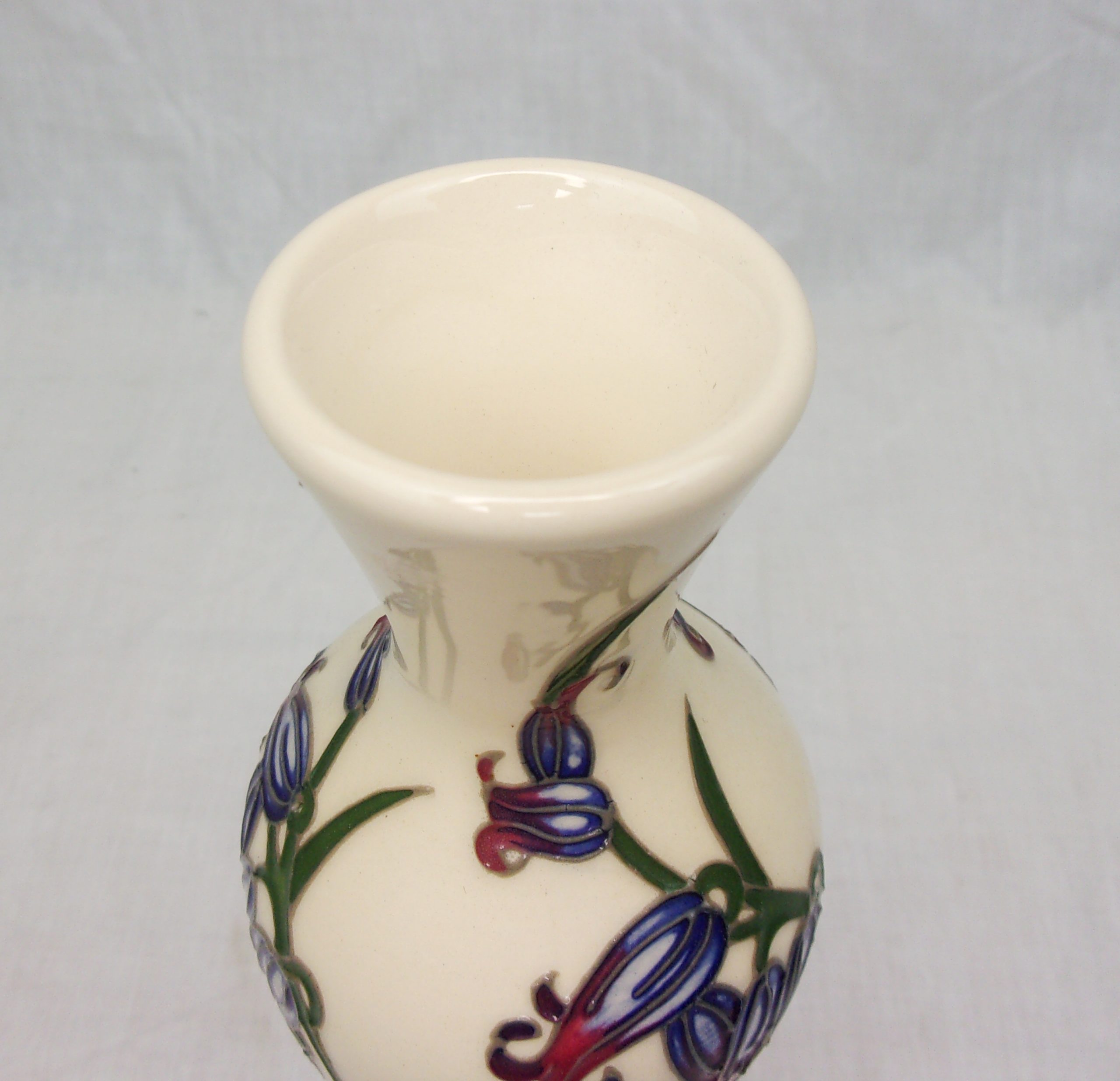 Moorcroft Bluebell Harmony Pattern Vase - Image 4