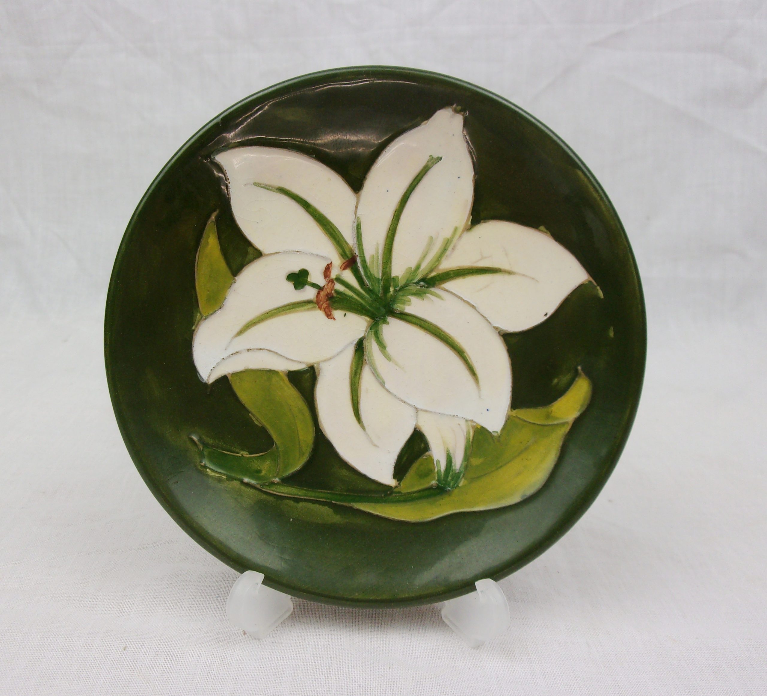 Moorcroft Bermuda Lily Pattern Pin Dish