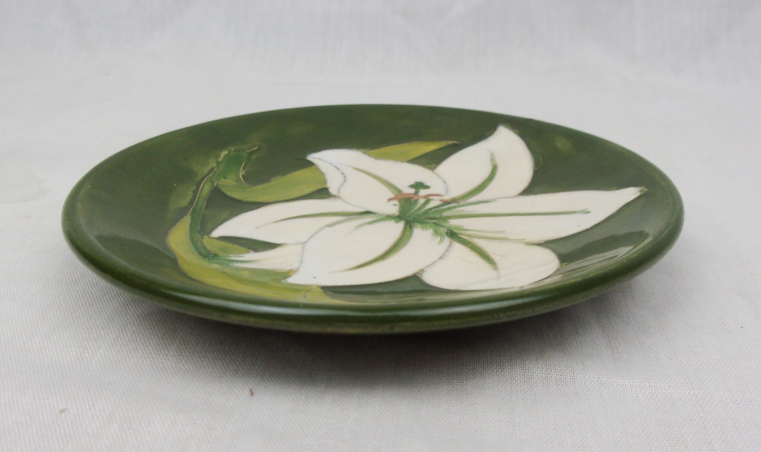 Moorcroft Bermuda Lily Pattern Pin Dish - Image 3