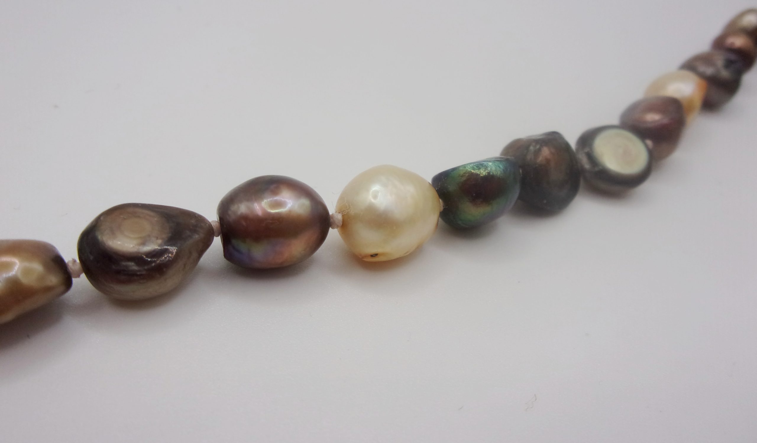 Vintage Coffee Multicolour Pearl Necklace - 19 inches - Image 4