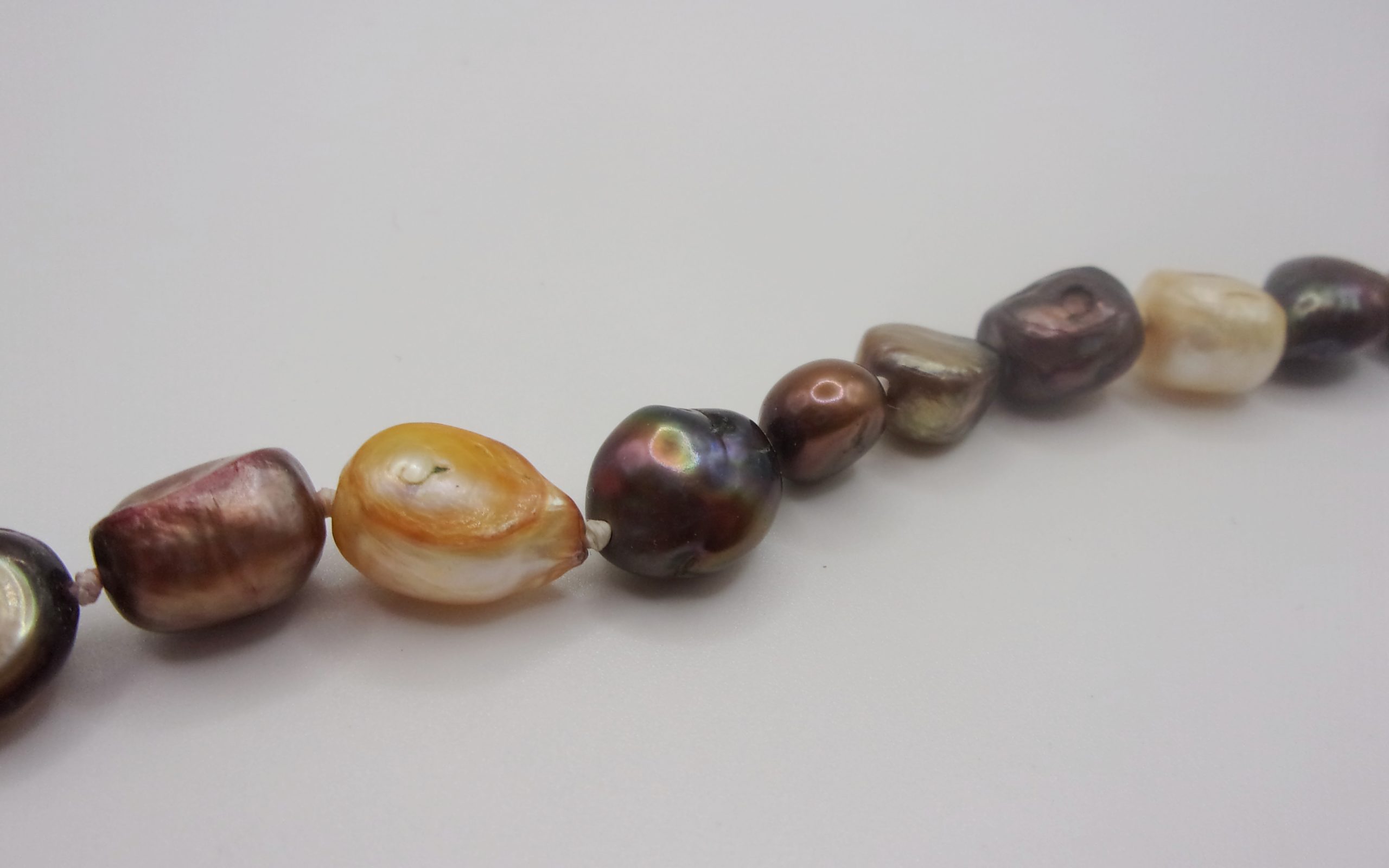 Vintage Coffee Multicolour Pearl Necklace - 19 inches - Image 5