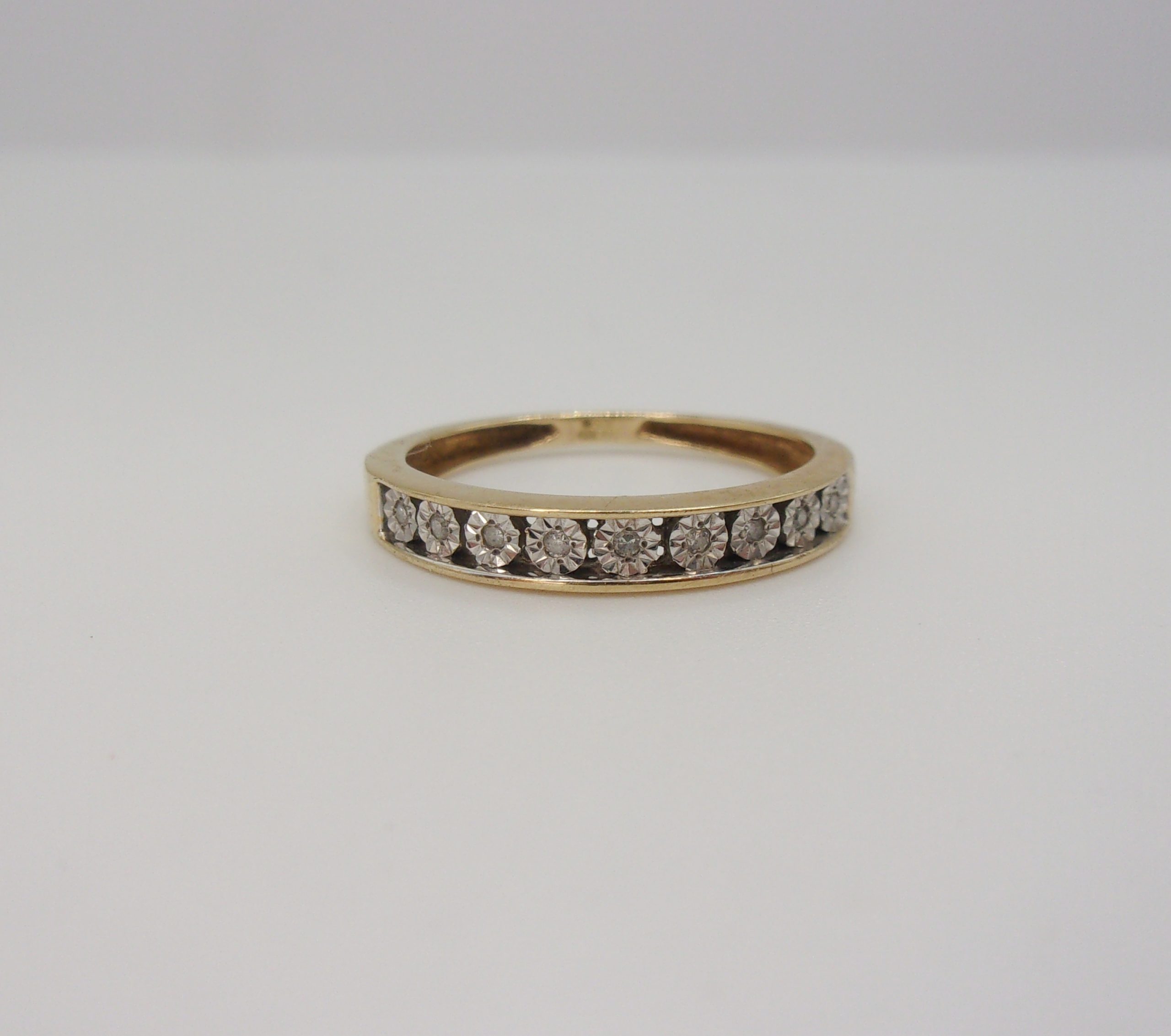 9ct Yellow Gold Diamond Ring UK Size M+ US 6 ¼