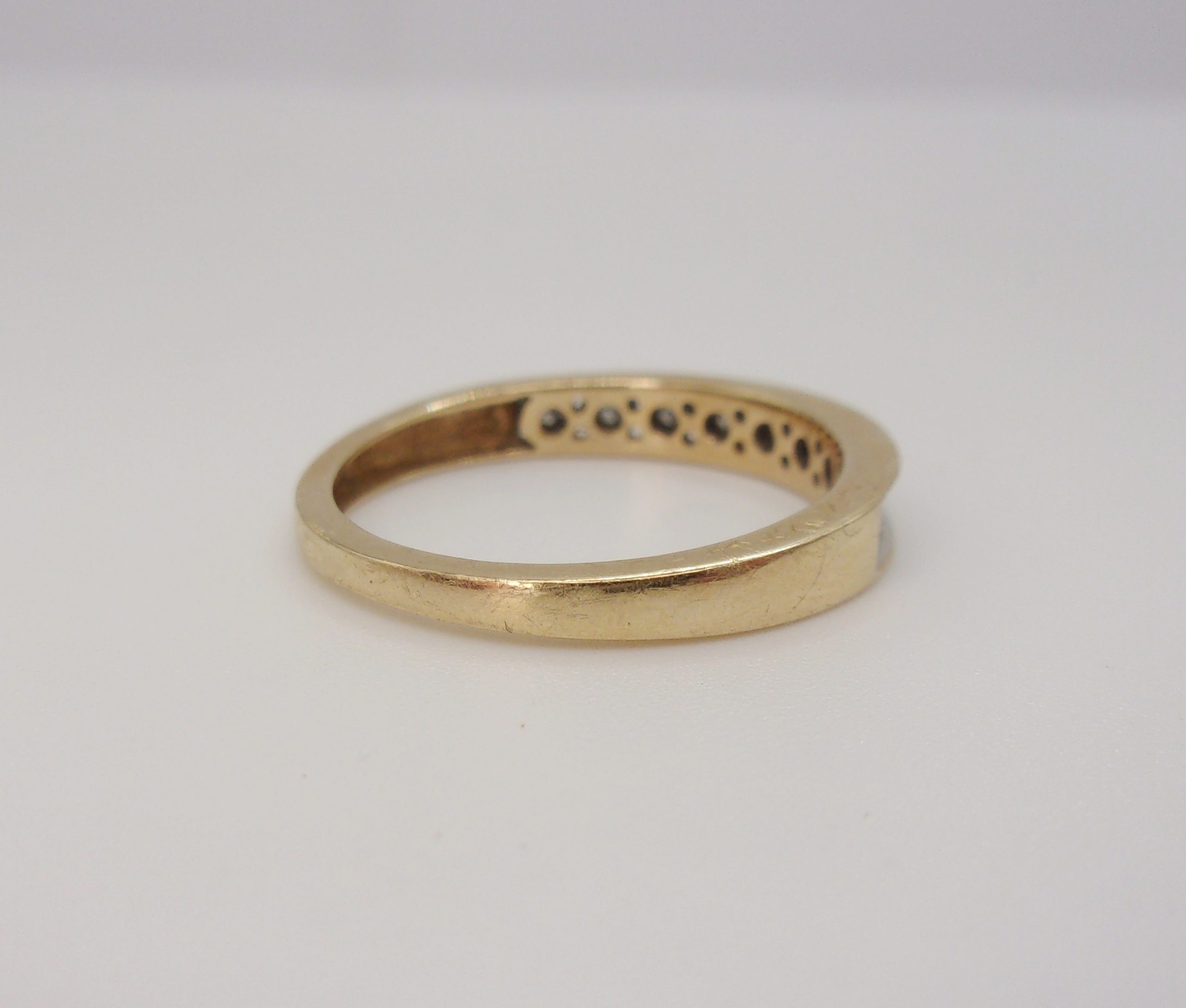 9ct Yellow Gold Diamond Ring UK Size M+ US 6 ¼ - Image 3