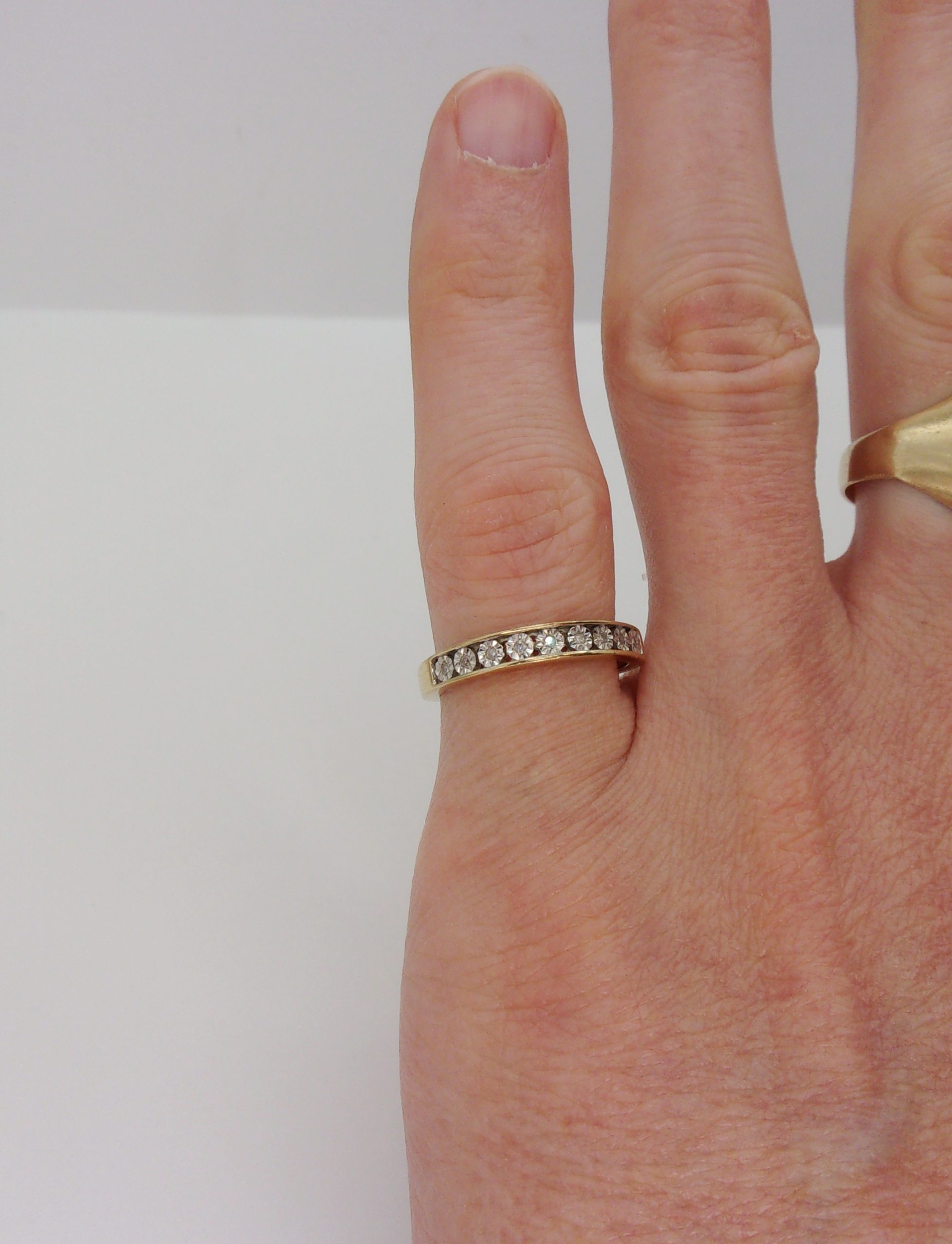 9ct Yellow Gold Diamond Ring UK Size M+ US 6 ¼ - Image 6