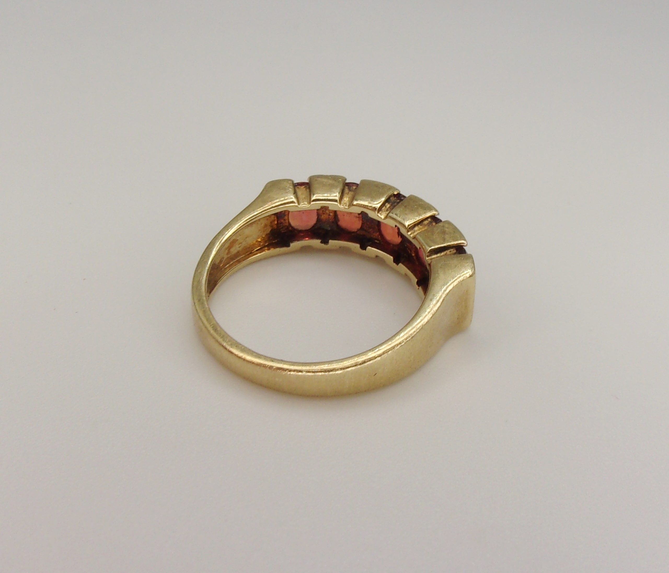 9ct Yellow Gold Ruby & Diamond Ring UK Size K US 5 ¼ - Image 3