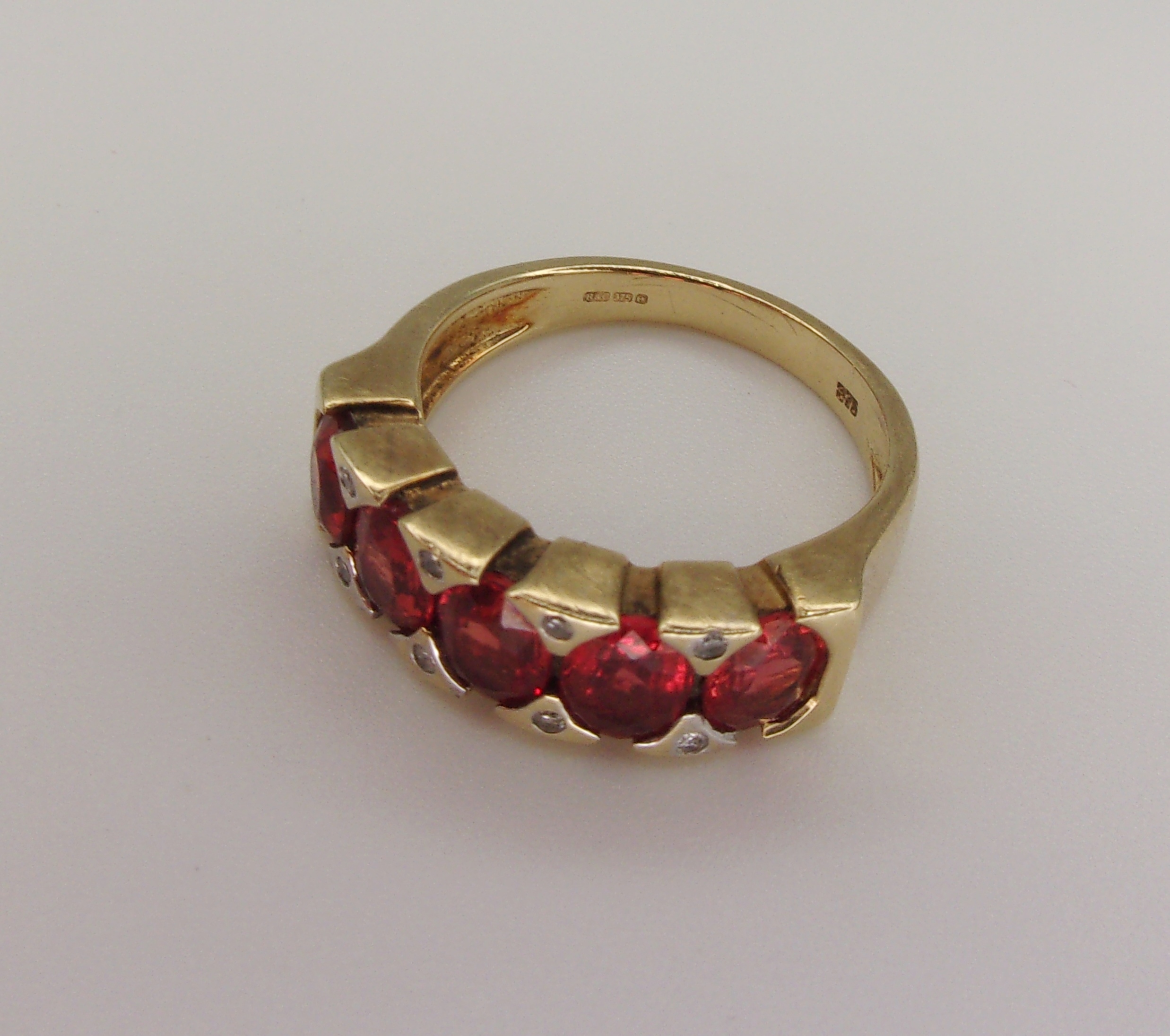 9ct Yellow Gold Ruby & Diamond Ring UK Size K US 5 ¼ - Image 4