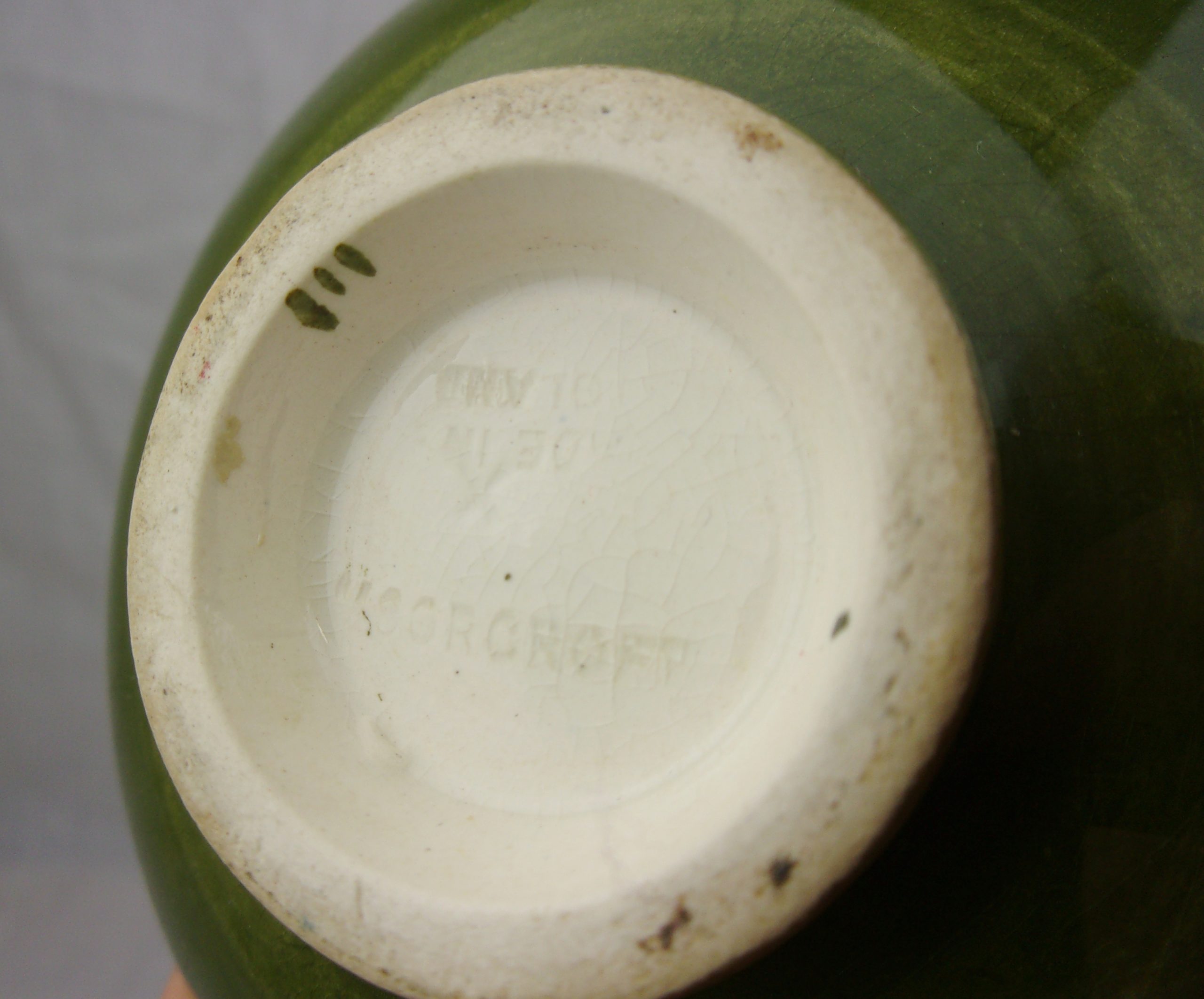 Moorcroft Hibiscus Pattern Small Pedestal Bowl - Image 4
