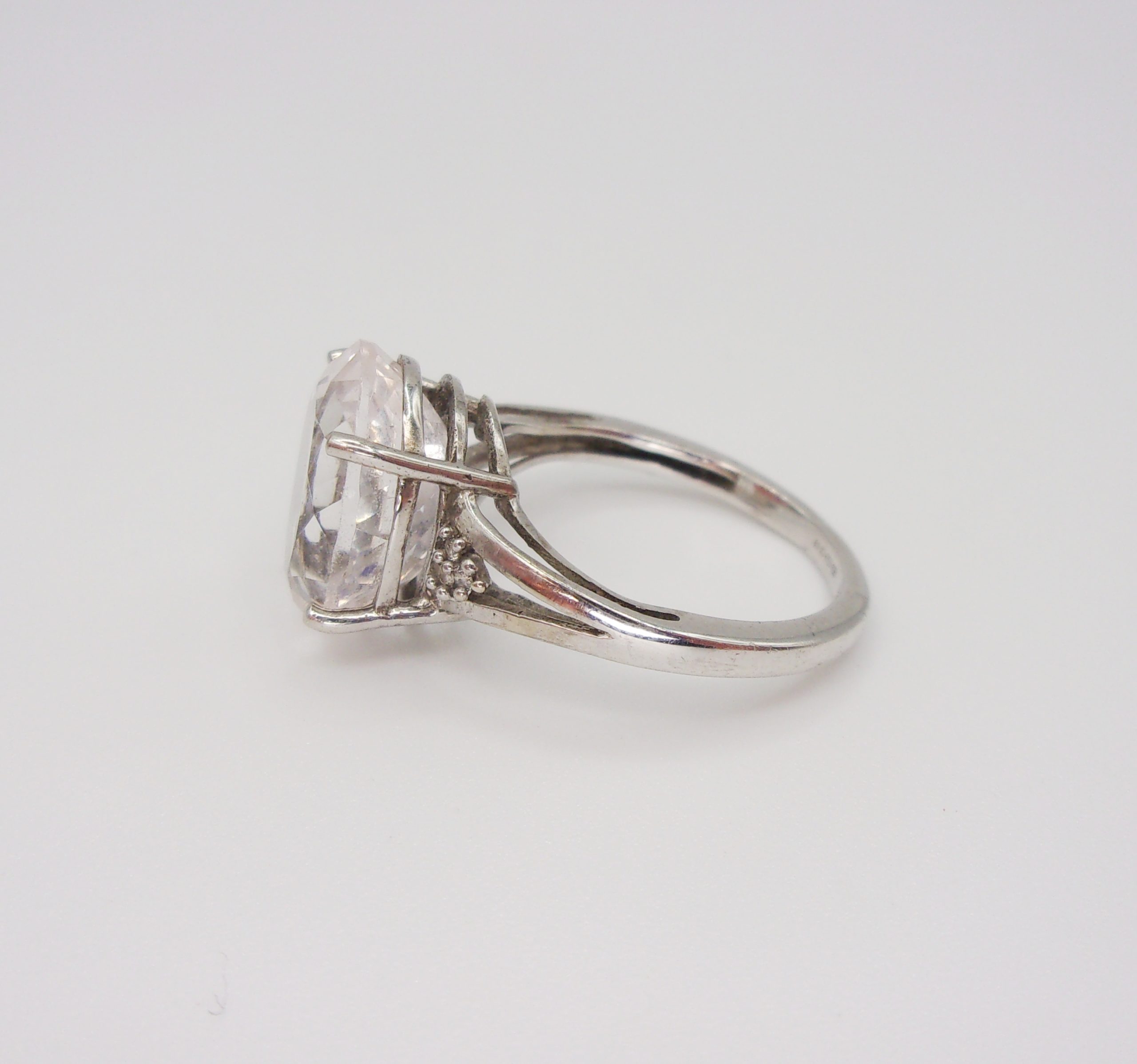9ct White Gold Amethyst & Diamond Ring UK Size J+ US 5 - Image 2