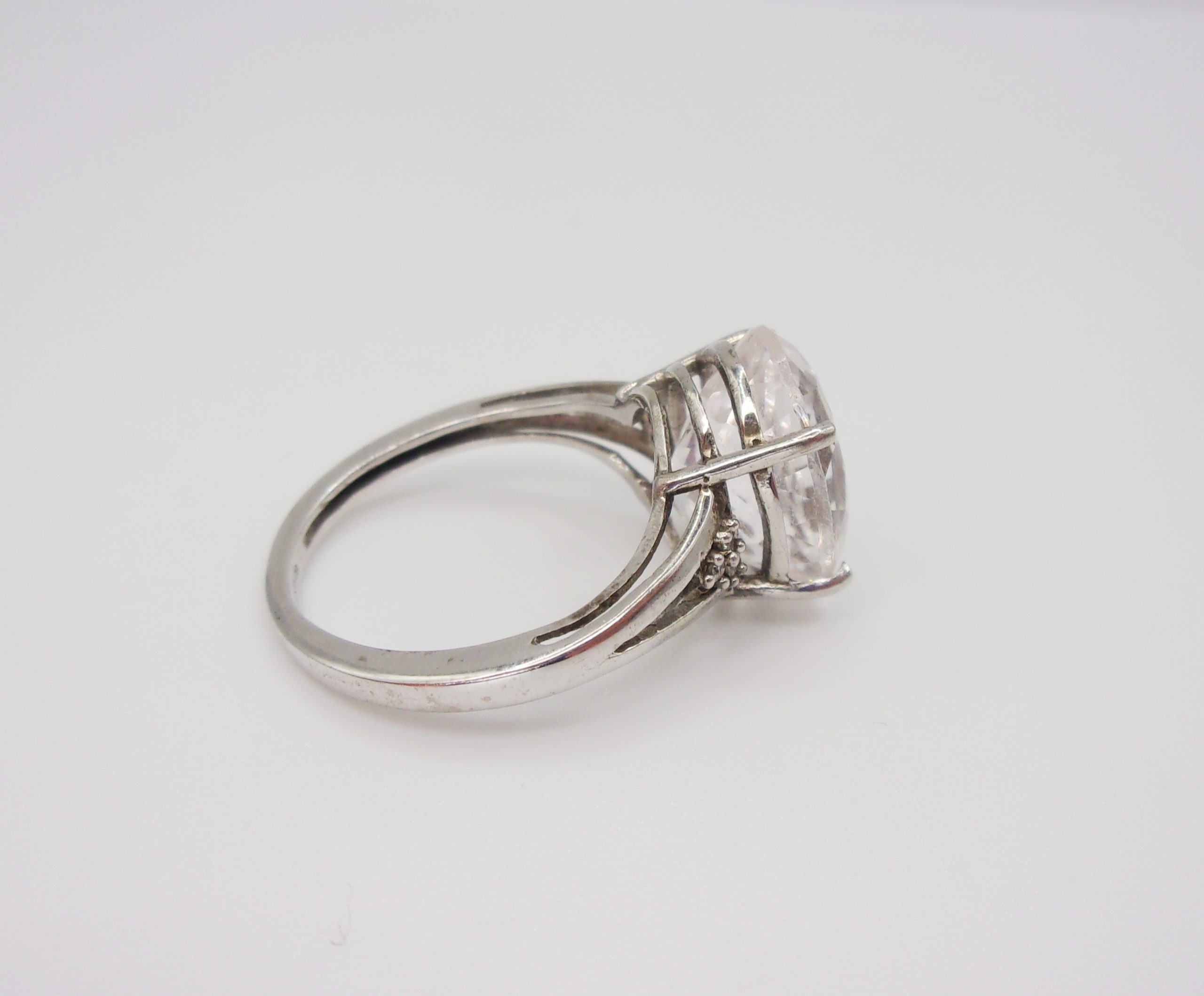 9ct White Gold Amethyst & Diamond Ring UK Size J+ US 5 - Image 4