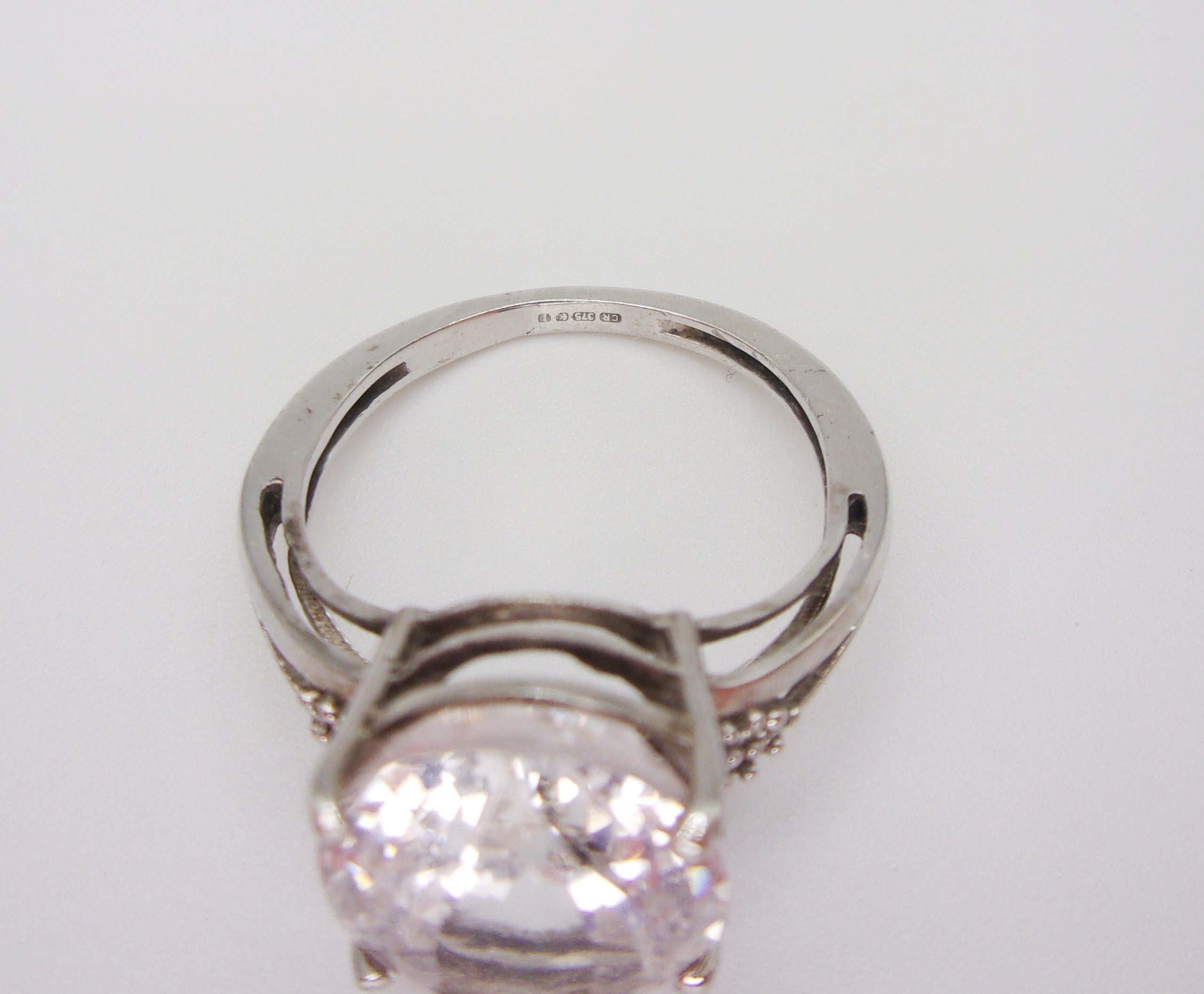 9ct White Gold Amethyst & Diamond Ring UK Size J+ US 5 - Image 5