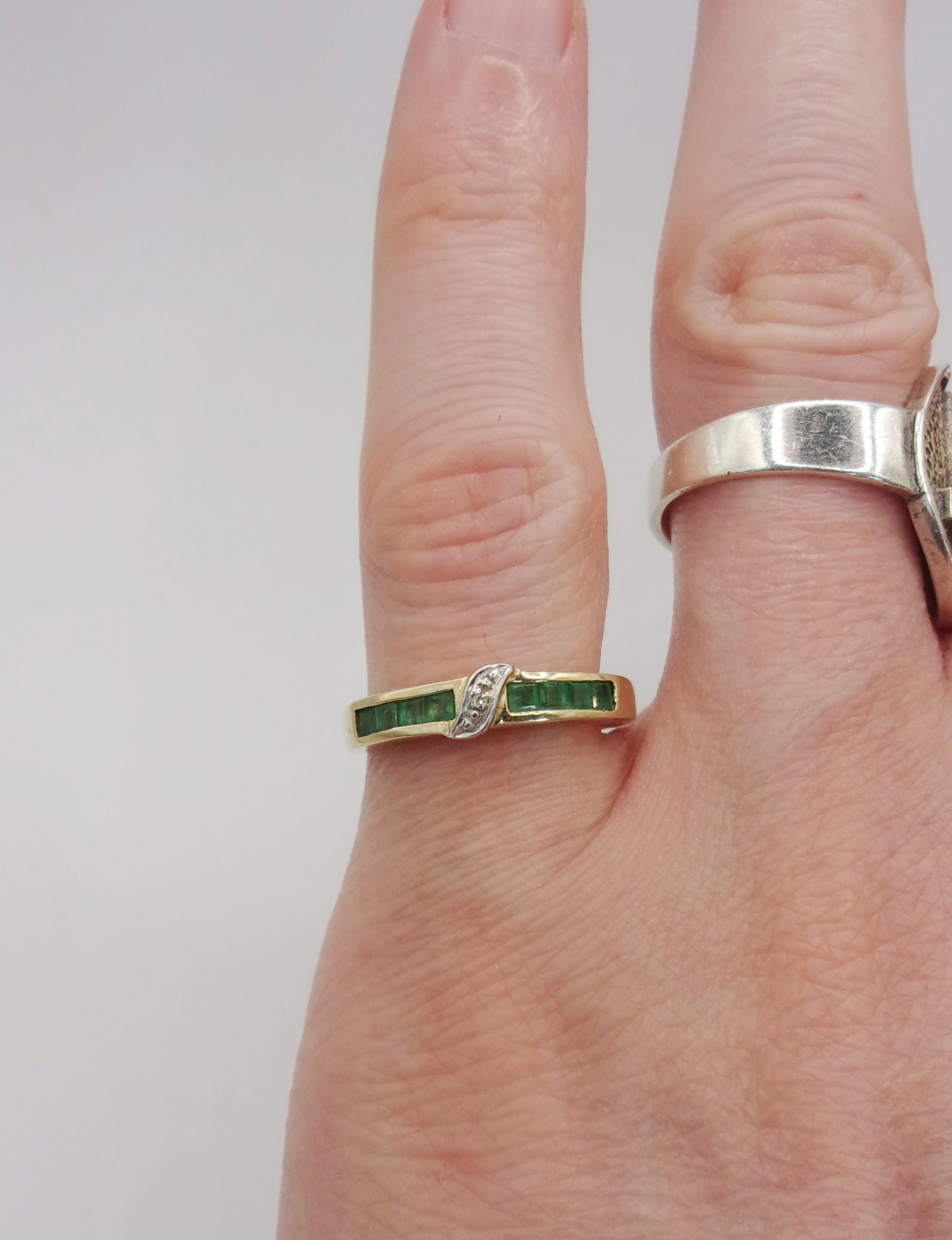 9ct Yellow Gold Diamond & Emerald Ring UK Size O US 7 - Image 7
