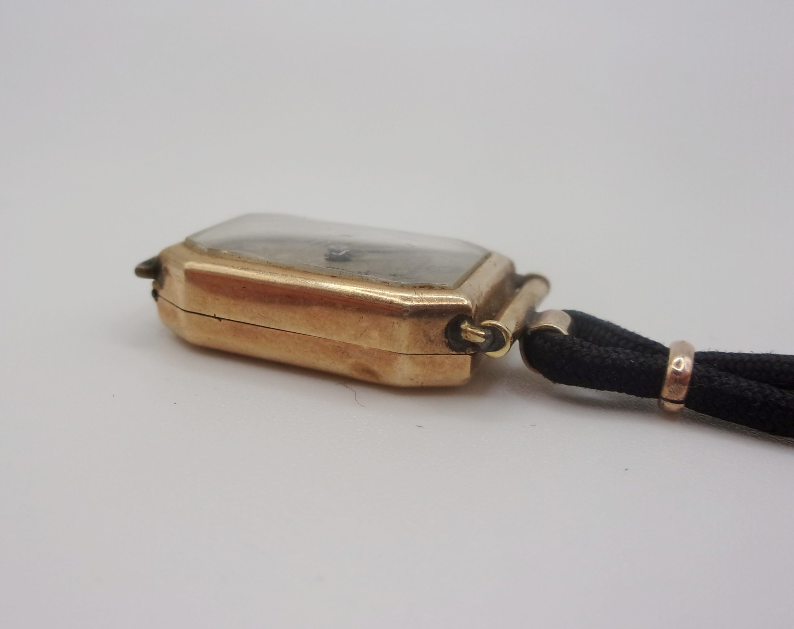 9ct Gold Nurses Fob Watch c1908 – Needs Servicing - Image 4