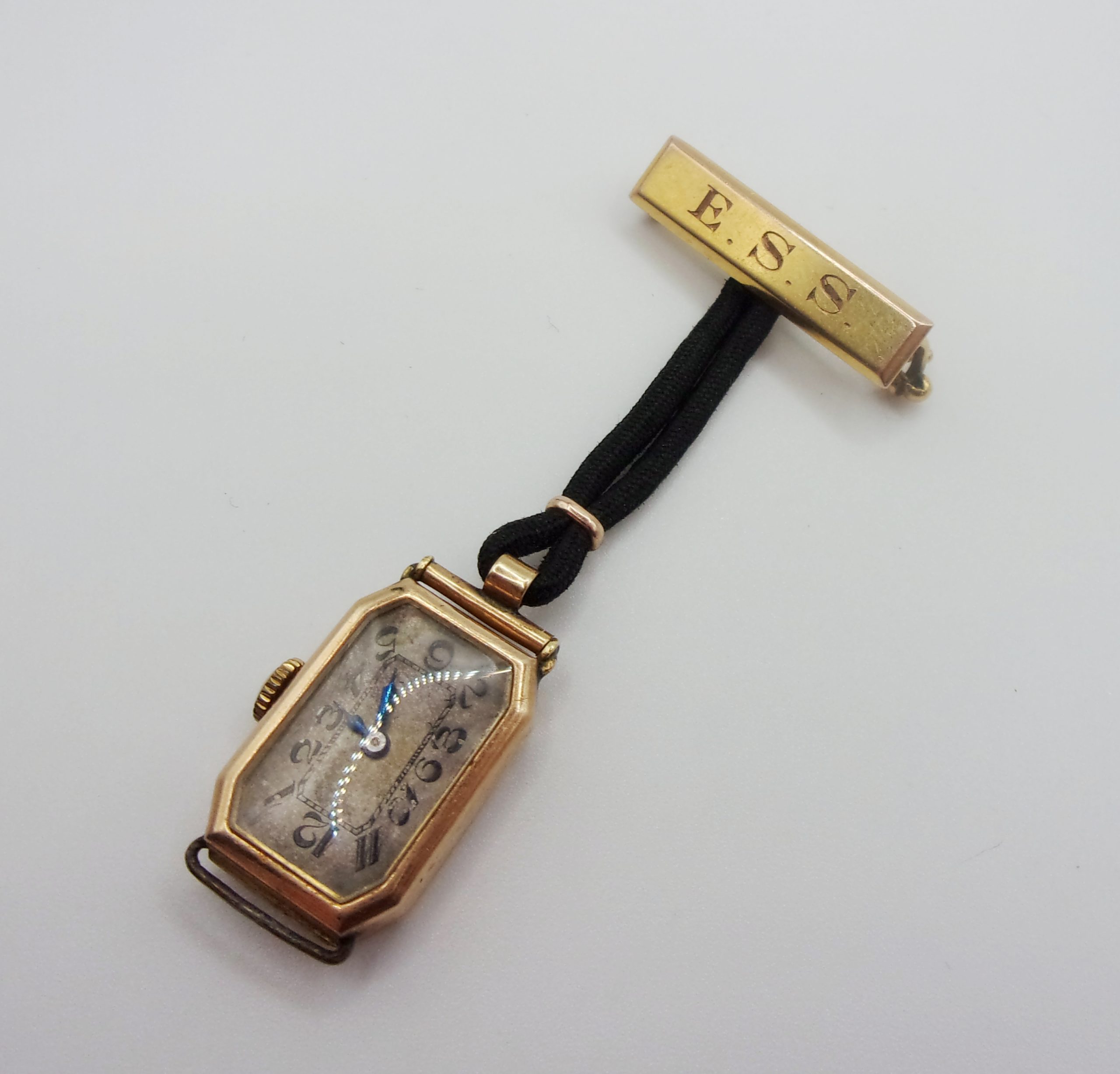 9ct Gold Nurses Fob Watch c1908 – Needs Servicing