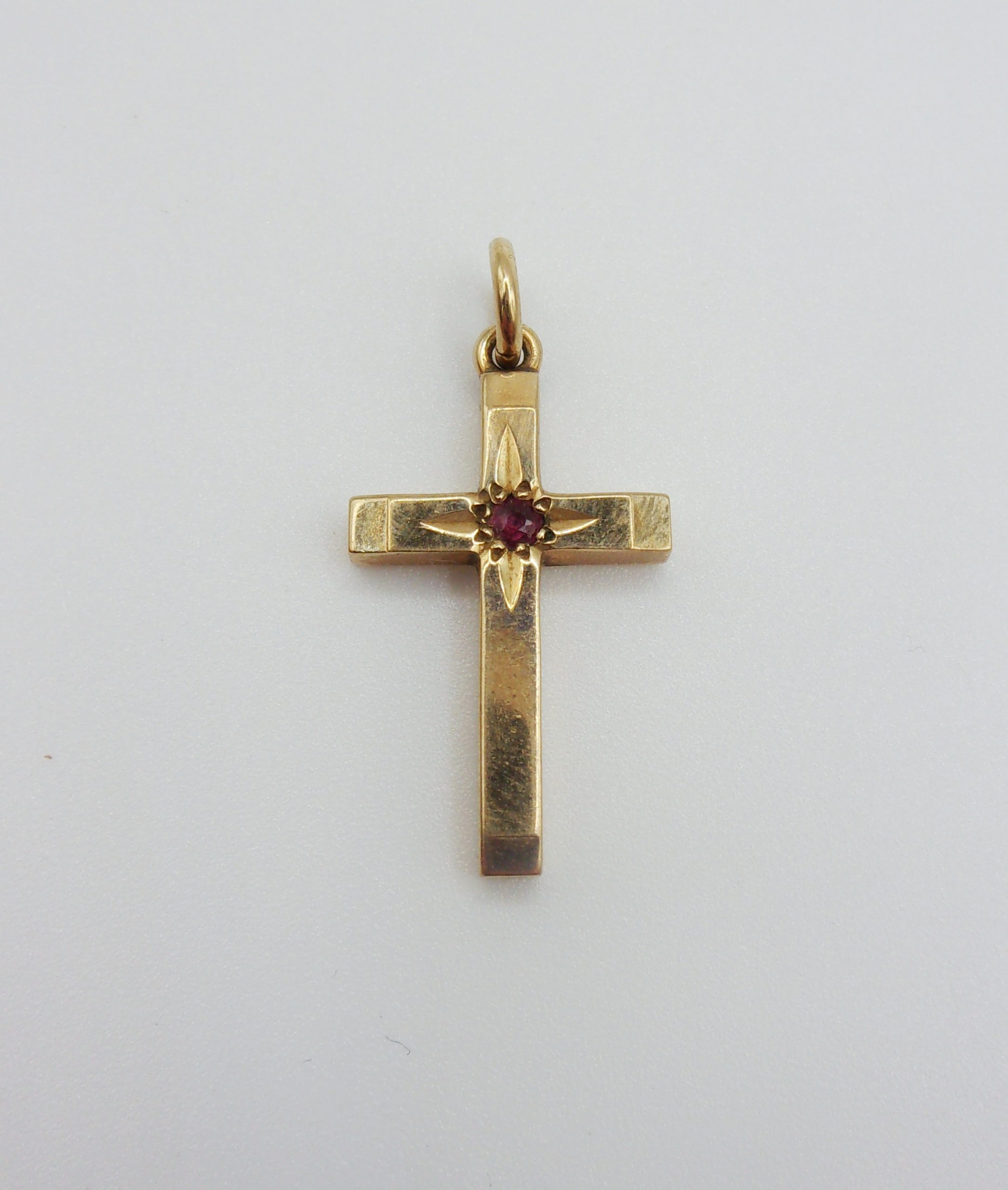 9ct Yellow Gold & Ruby Cross Pendant Charm - Image 2