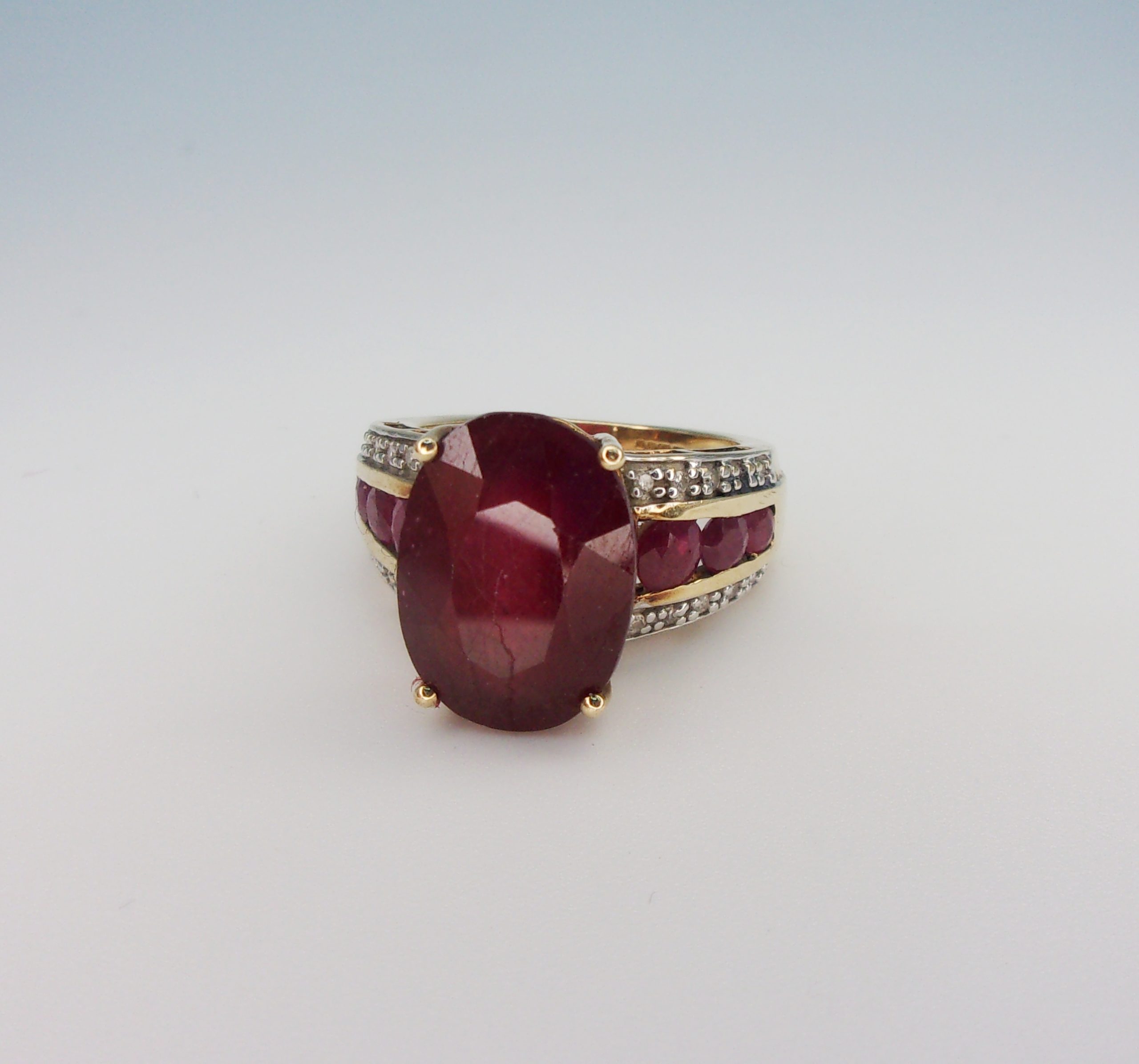 9ct Yellow Gold Ruby & Diamond Cluster Ring UK Size J+ US 5 - Image 2