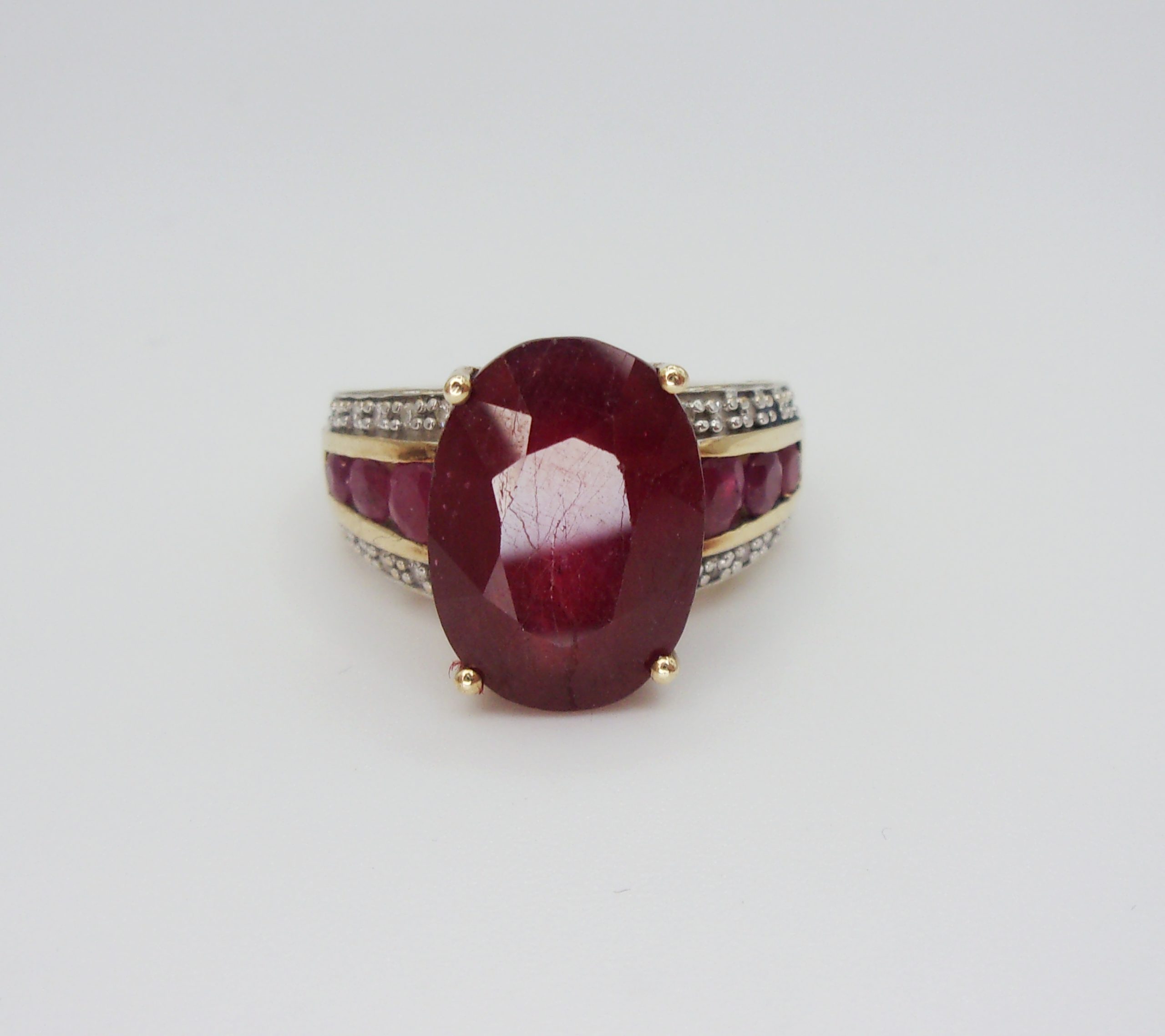 9ct Yellow Gold Ruby & Diamond Cluster Ring UK Size J+ US 5 - Image 5