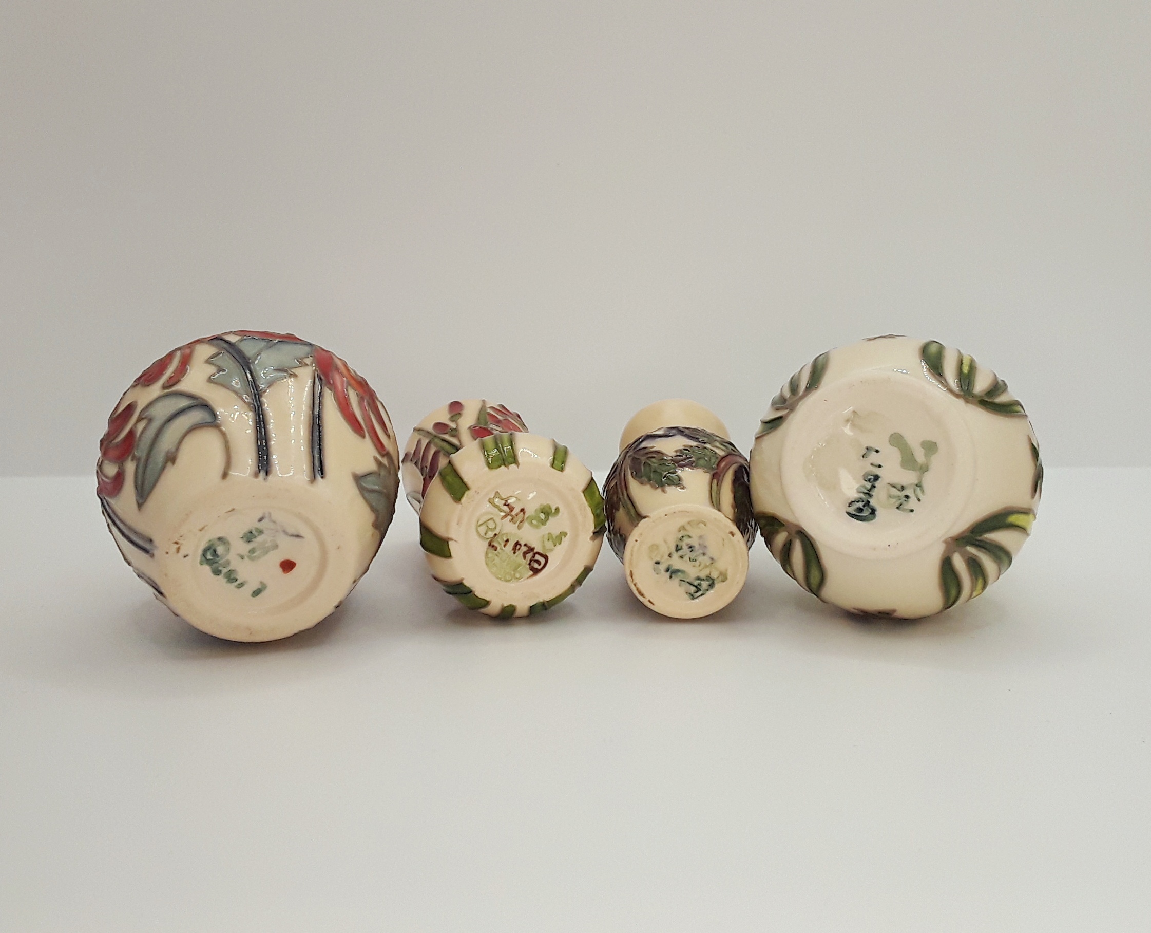 Complete Set of Moorcroft Miniature Floral Months of The Year Vases 2018 - Image 6