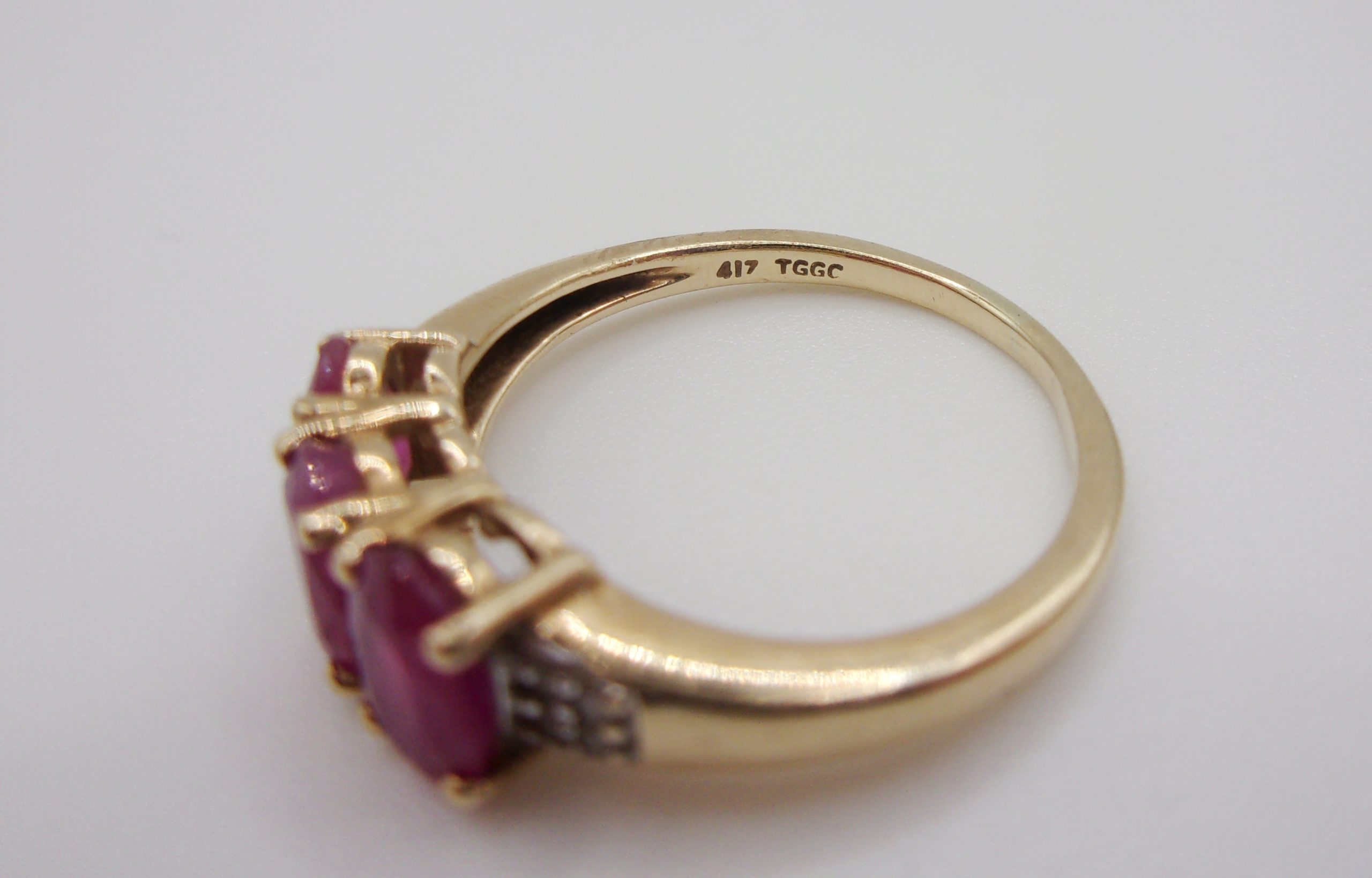9ct Yellow Gold Ruby & Diamond Ring UK Size J+ US 5 - Image 3
