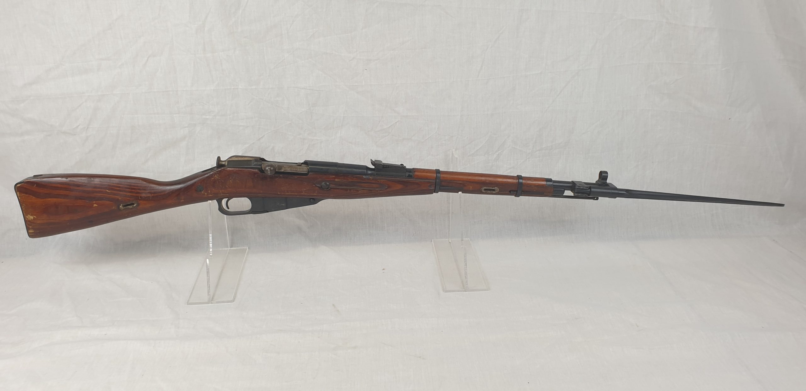 Long Service Moisin-Nagant Carbine with Folding Bayonet - Deactivated