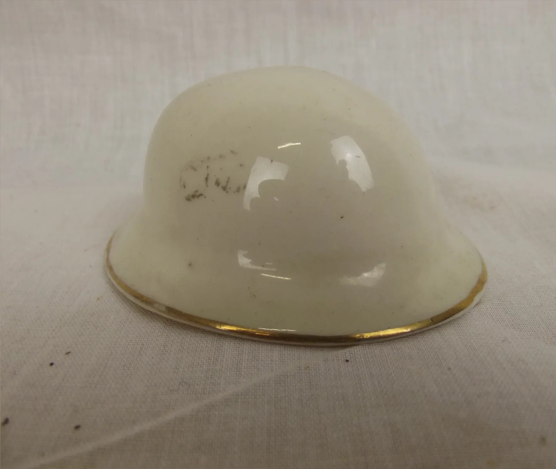 Purcelle Crested China WW1 Brodie Helmet With Londonderry Crest - Image 5
