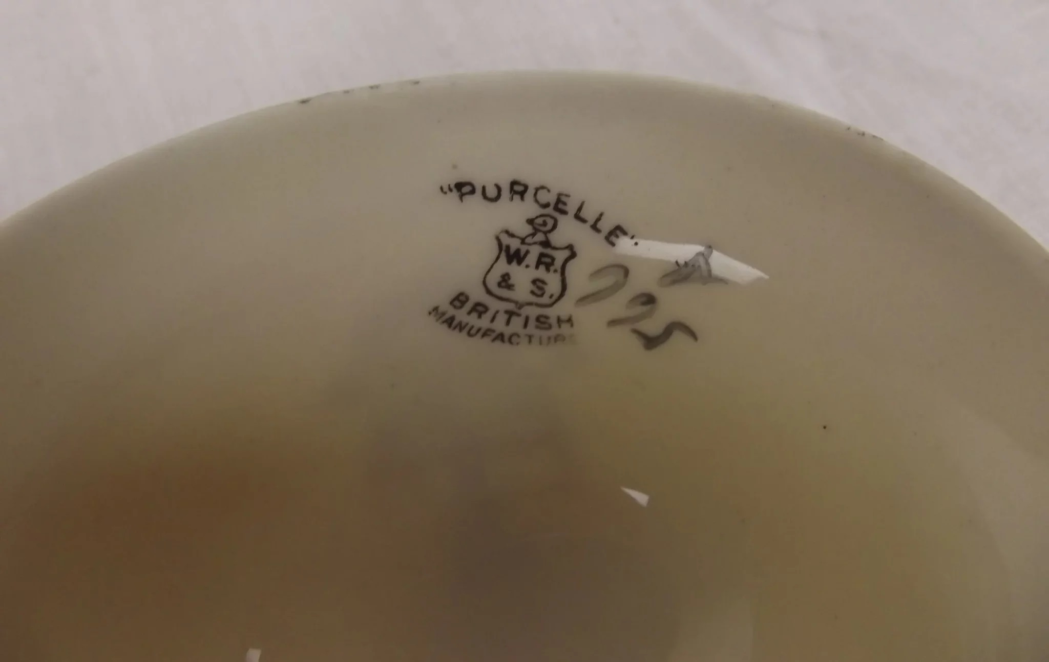 Purcelle Crested China WW1 Brodie Helmet With Londonderry Crest - Image 7