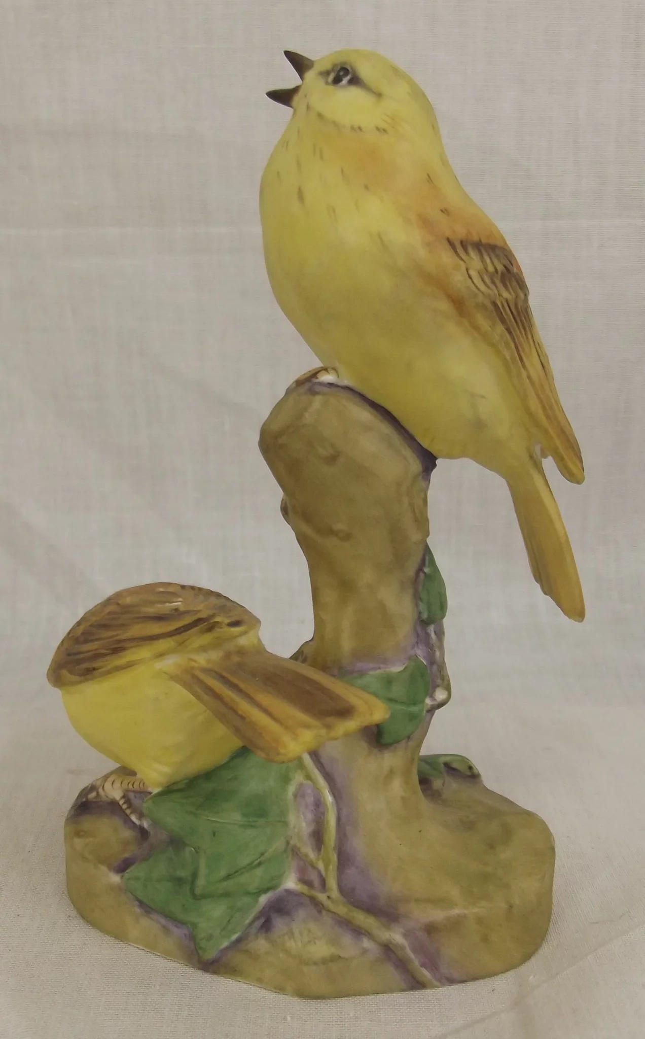 Royal Worcester Pair Of Yellow Hammer Birds x3377 - Image 3