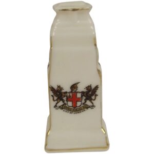 Willow Crested China Model Of The London Cenotaph With City Of London Crest