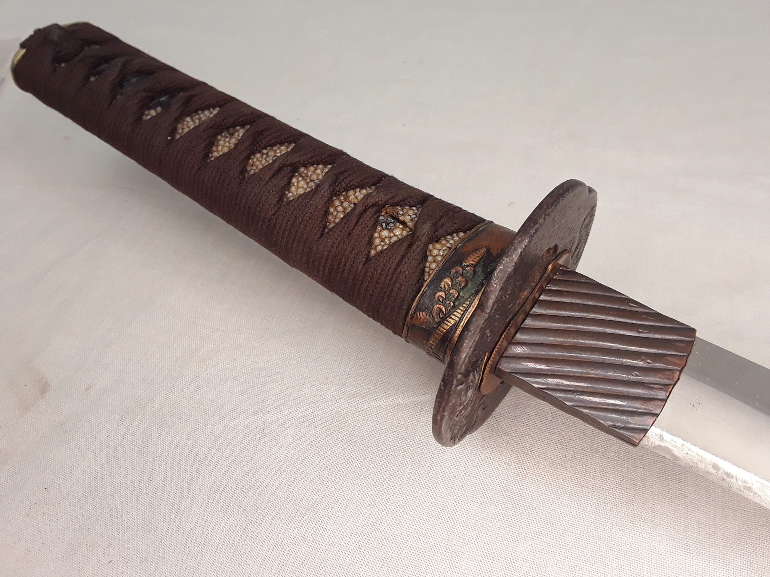 18th Century Signed Shinto Wakizashi Sword In Red Lacquered Scabbard With Kozuka - Image 22