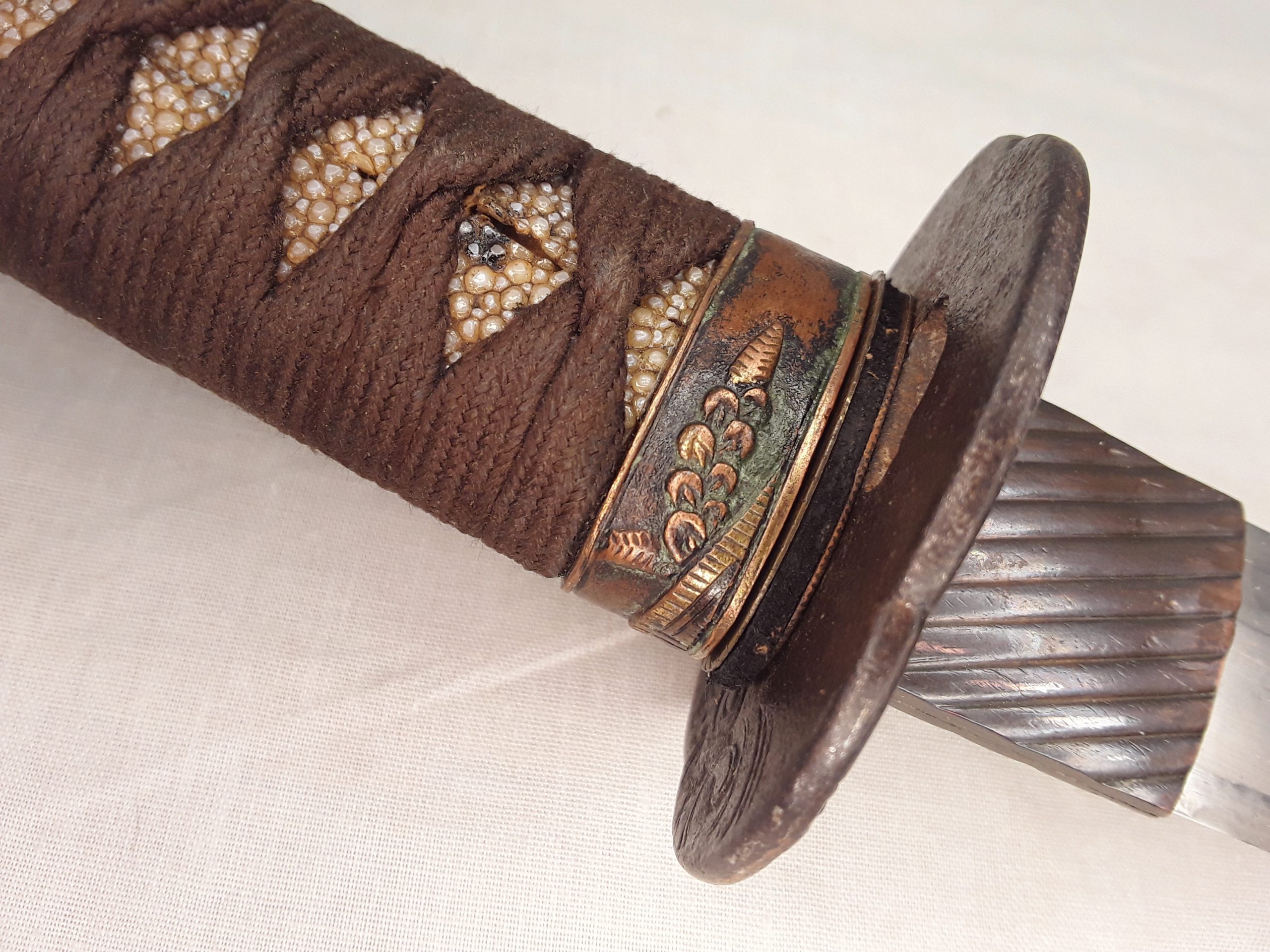 18th Century Signed Shinto Wakizashi Sword In Red Lacquered Scabbard With Kozuka - Image 20