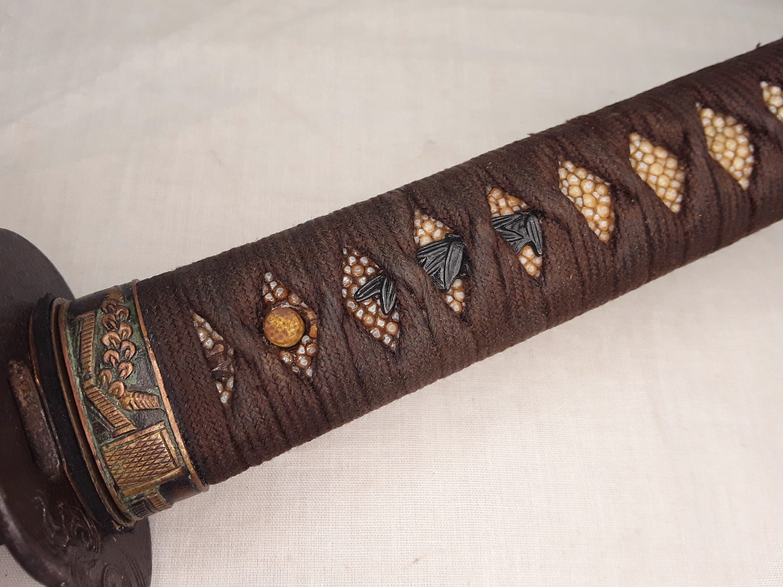 18th Century Signed Shinto Wakizashi Sword In Red Lacquered Scabbard With Kozuka - Image 19