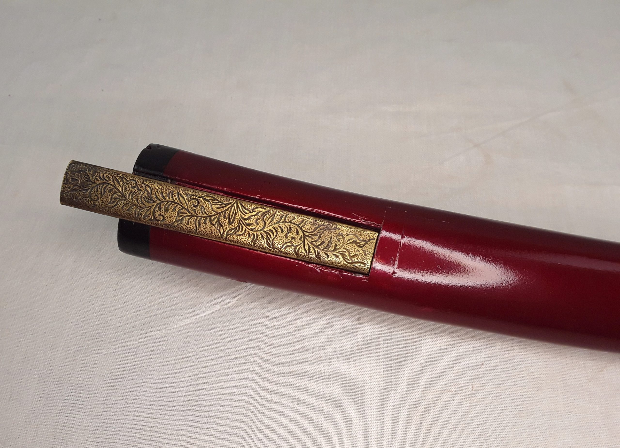 18th Century Signed Shinto Wakizashi Sword In Red Lacquered Scabbard With Kozuka - Image 7