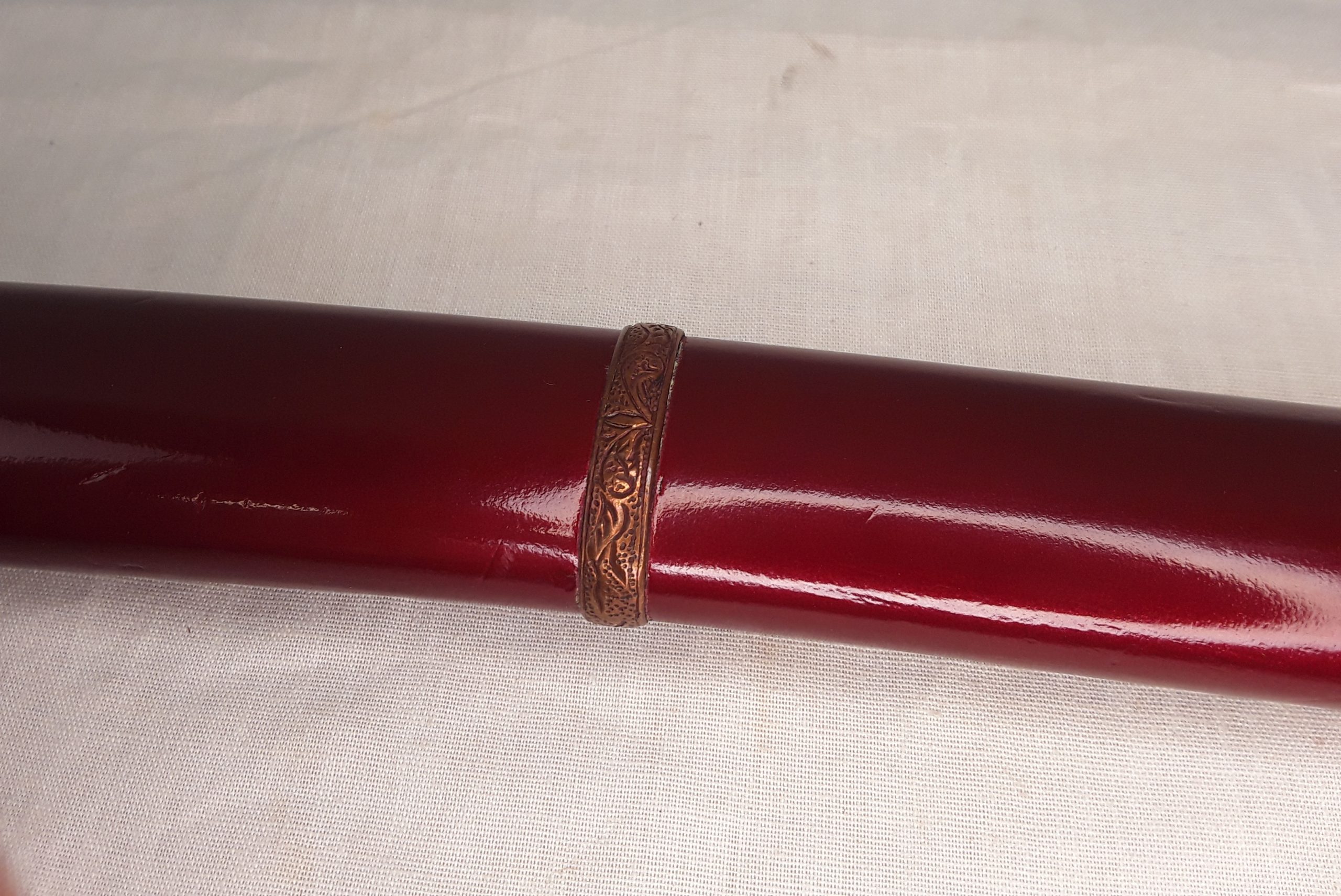 18th Century Signed Shinto Wakizashi Sword In Red Lacquered Scabbard With Kozuka - Image 3