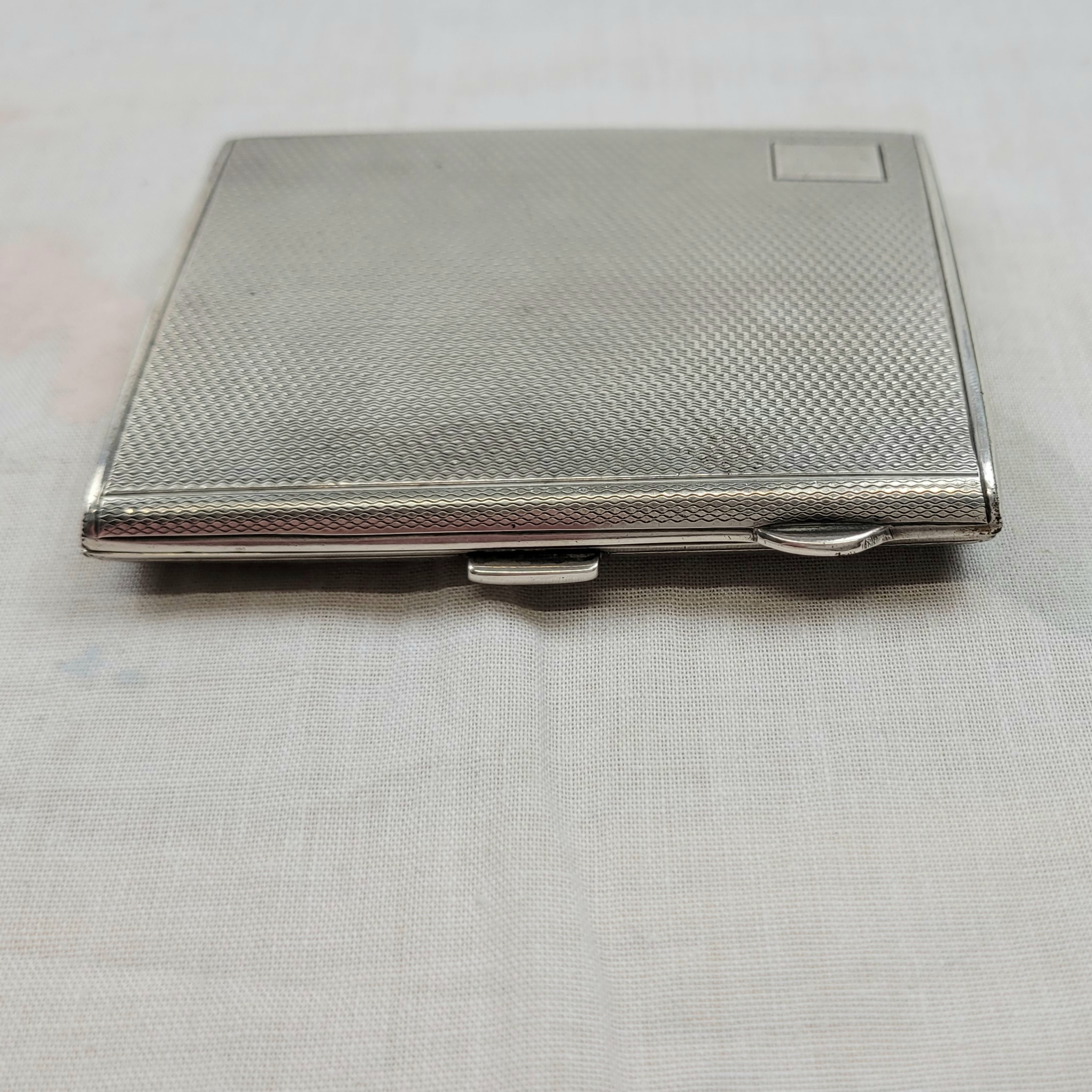 Chester 1930 Sterling Silver Cigarette Case - Image 2