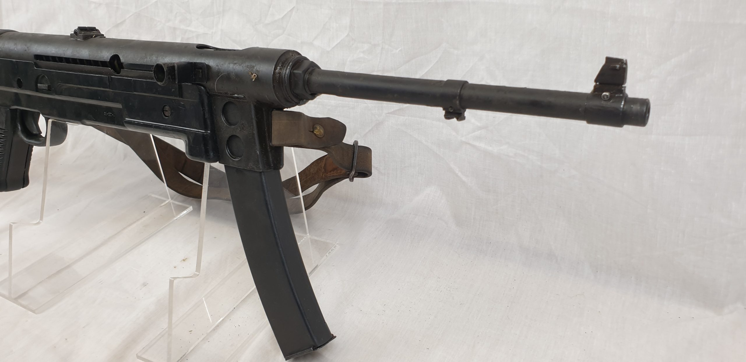 A M56 Yugoslavian Sub-Machine Gun and kit - Deactivated - Image 5