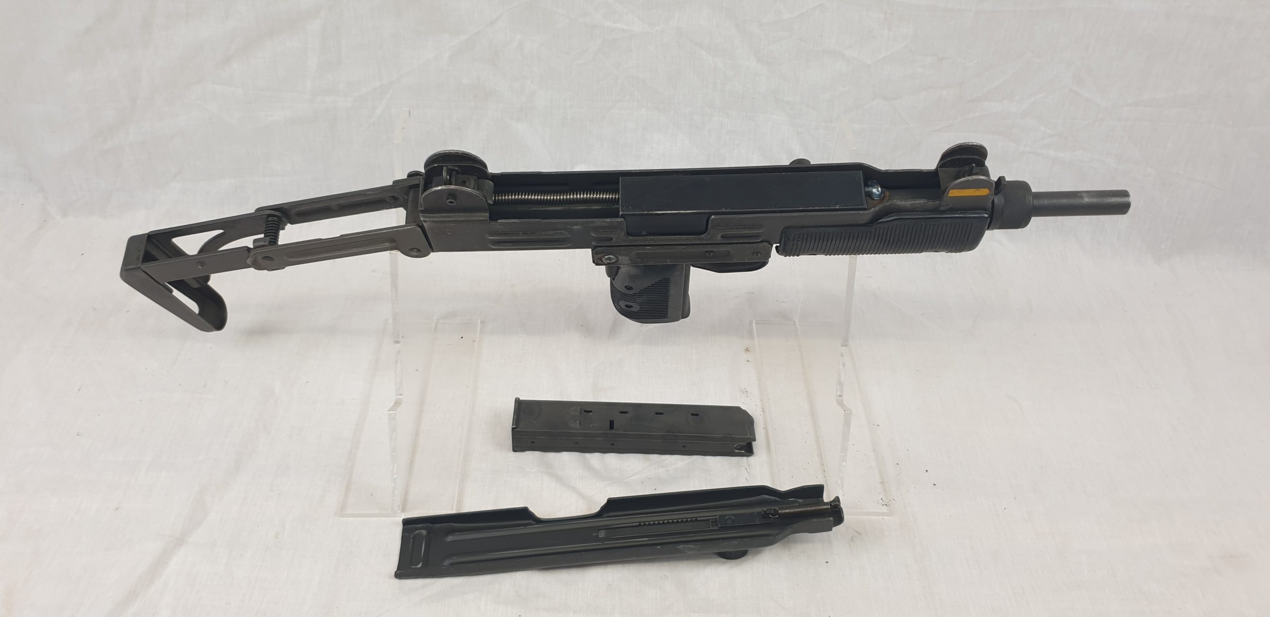 A Post 1956 Folding Stock Israeli UZI Sub-machine gun - deactivated - Image 6