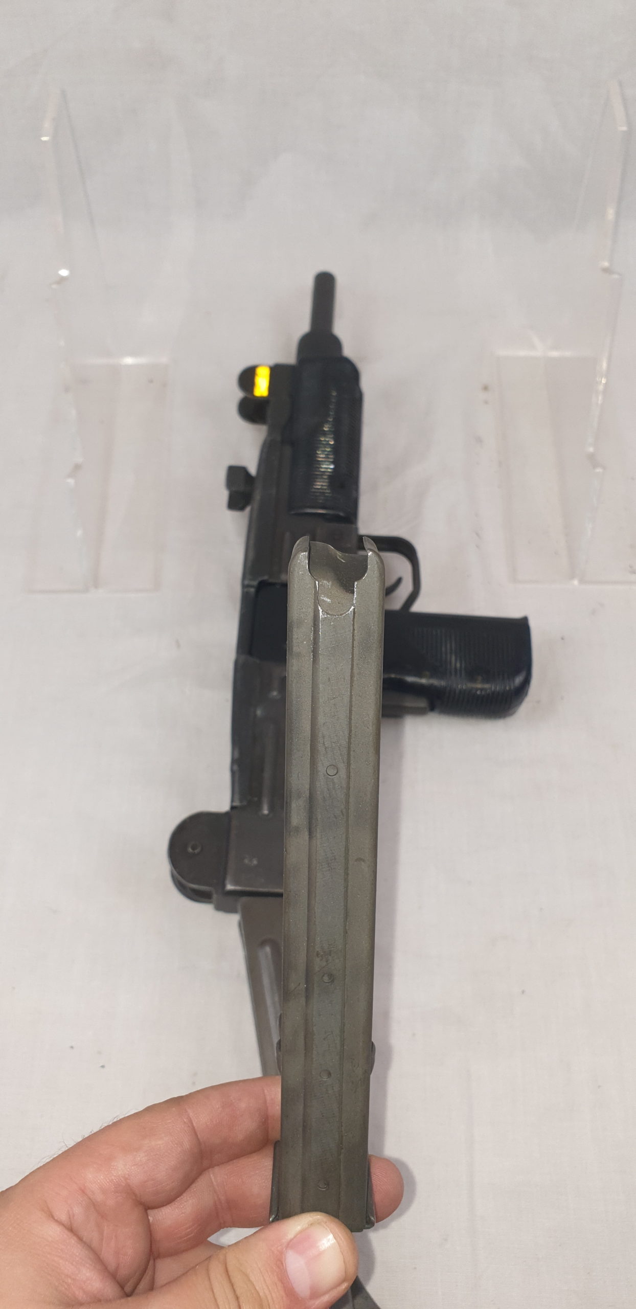 A Post 1956 Folding Stock Israeli UZI Sub-machine gun - deactivated - Image 9