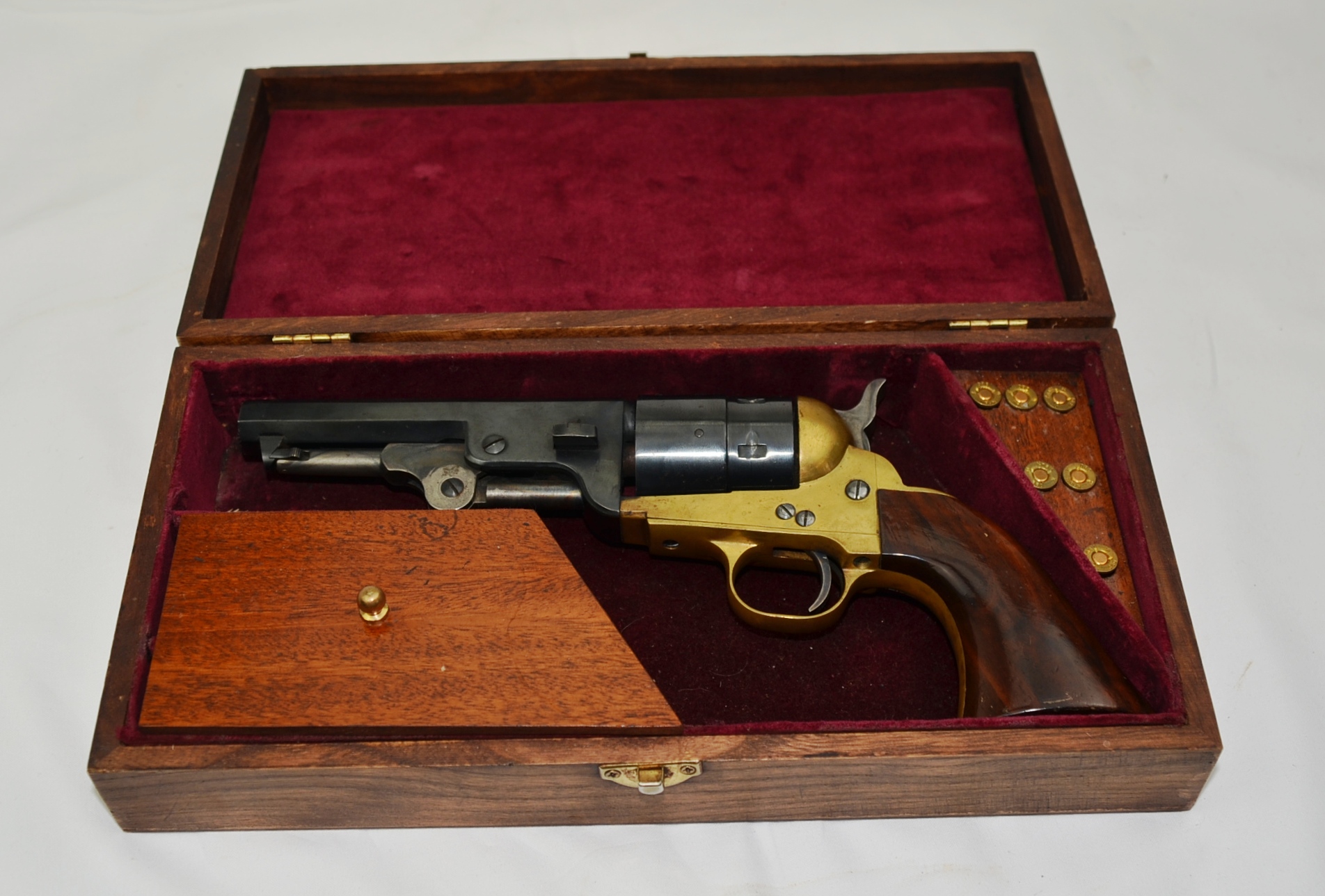 Pietta Colt 1851 Navy Sheriff Brass Frame Blank Firer Boxed Set.
