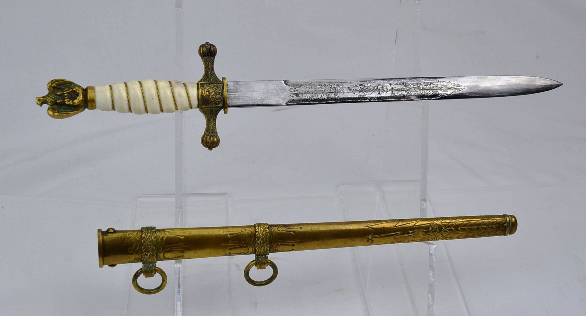 Kriegsmarine 2nd Pattern Dagger And Scabbard With Replacement Blade