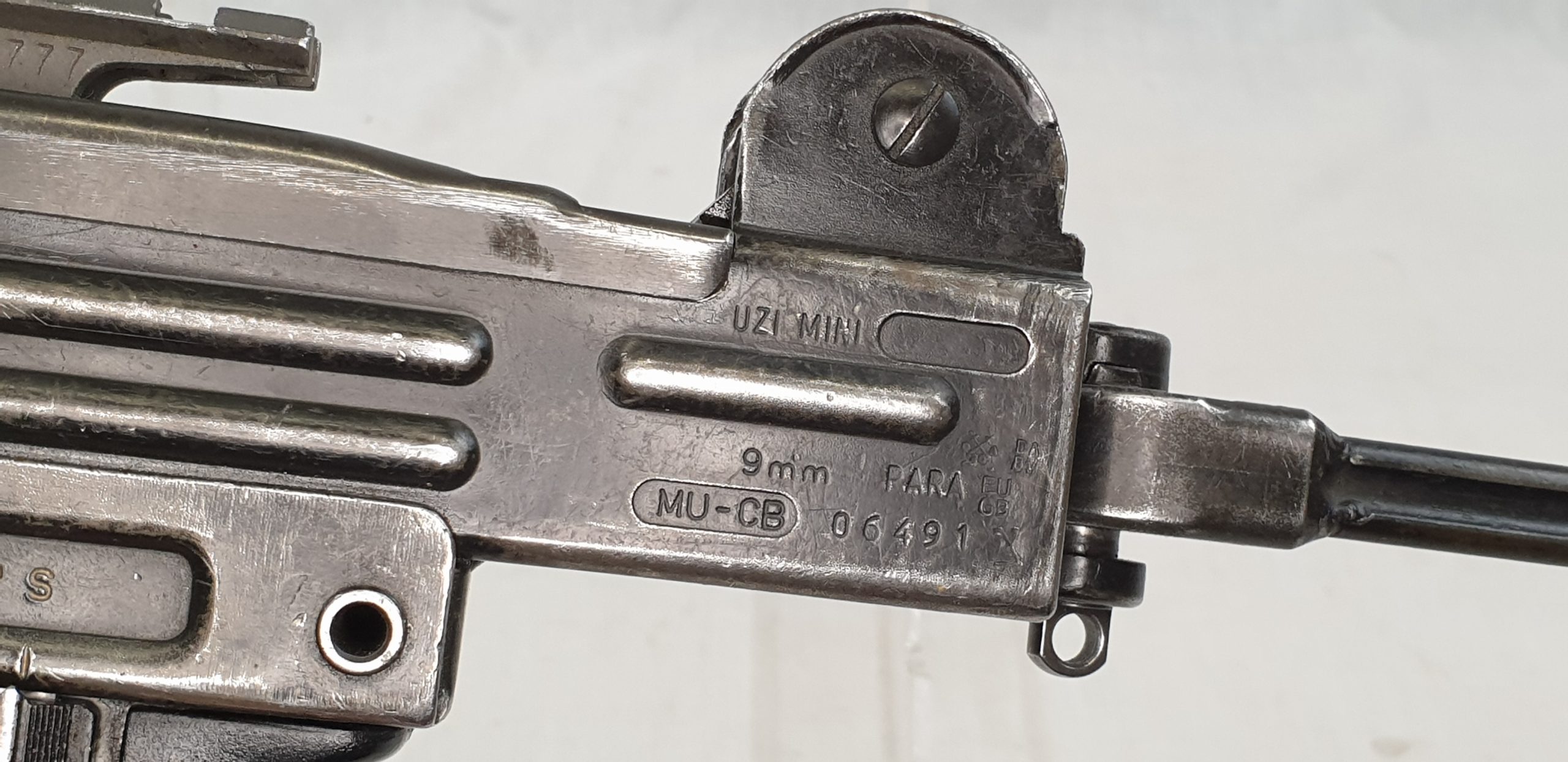 Former Special Forces Mini UZI Sub-Machine Gun - Deactivated - Image 3