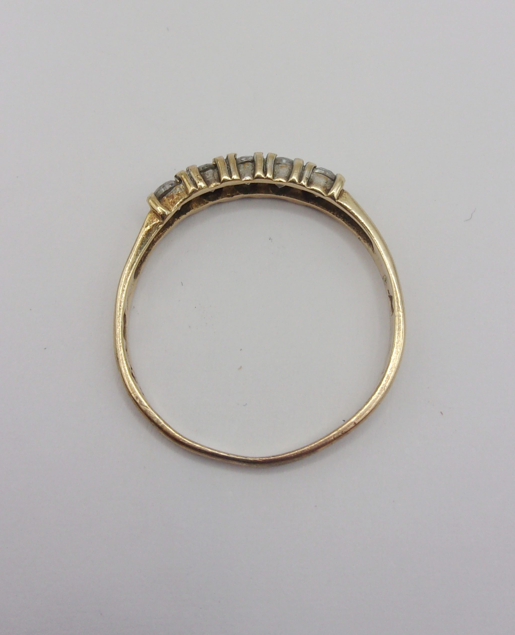 9ct Yellow Gold Five Stone Cubic Zirconia Ring UK Size N US 6 ½ - Image 6