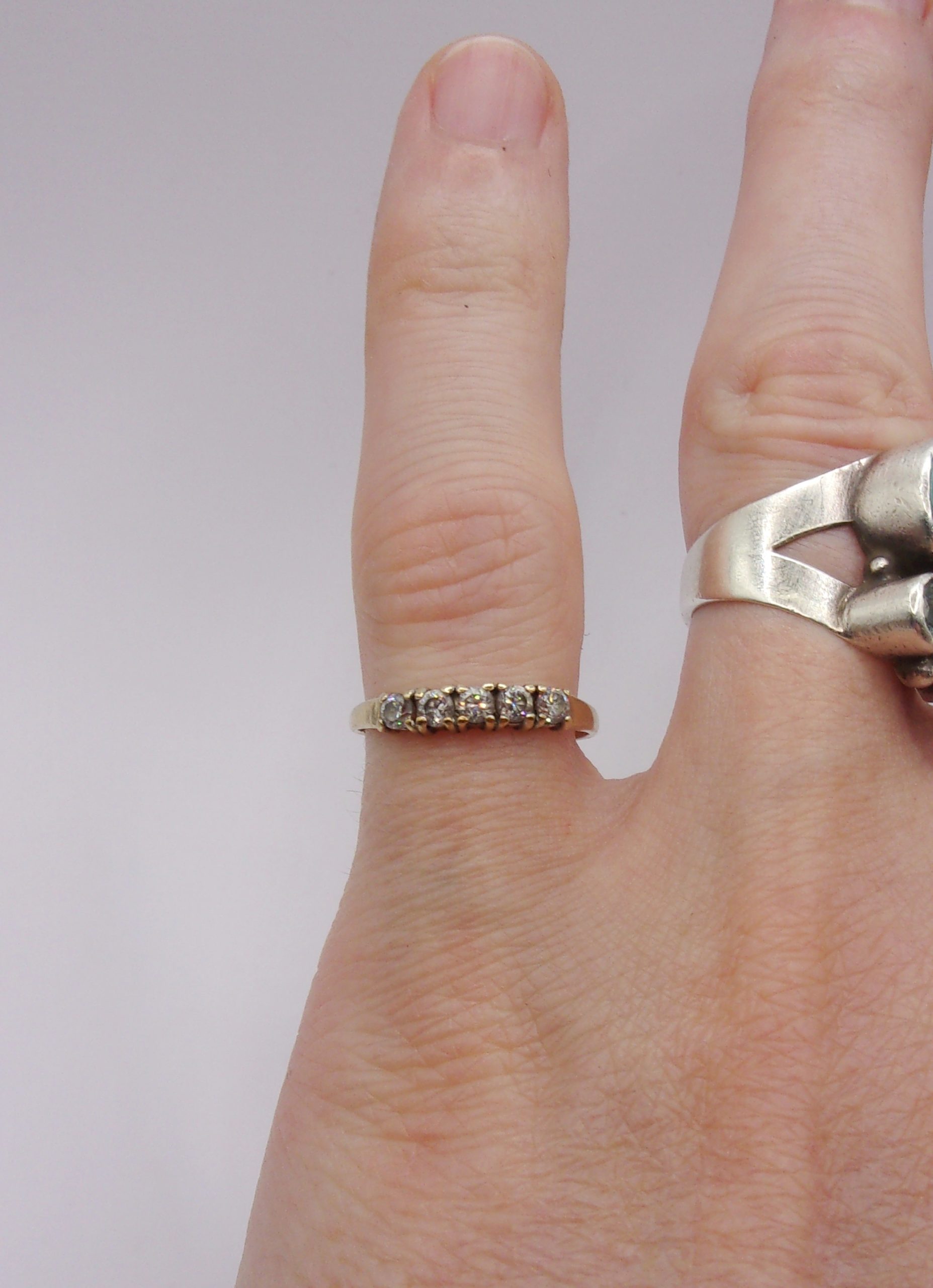 9ct Yellow Gold Five Stone Cubic Zirconia Ring UK Size N US 6 ½ - Image 7