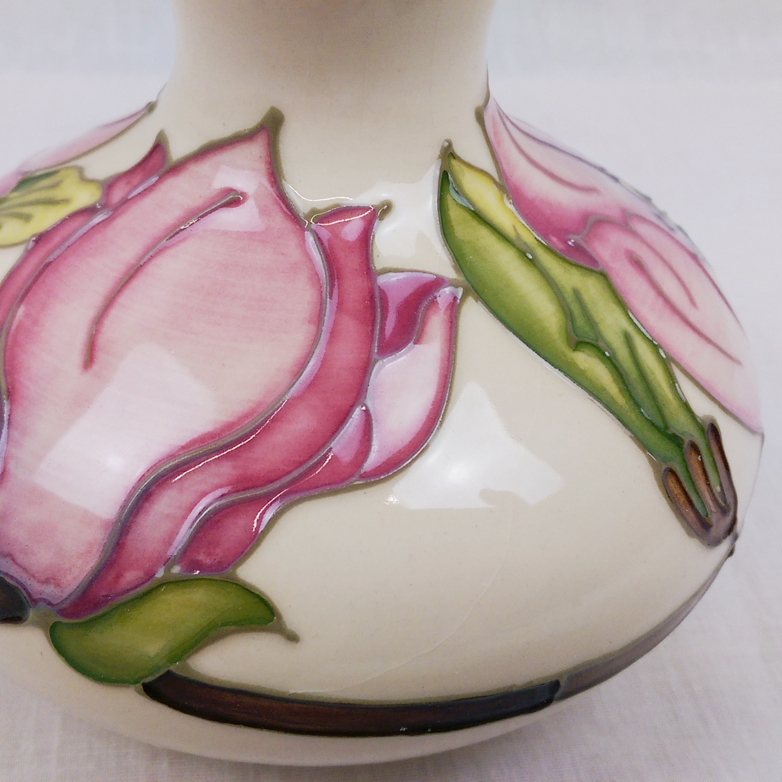 Moorcroft Hibiscus Pattern Squat Vase c1992 - Image 3