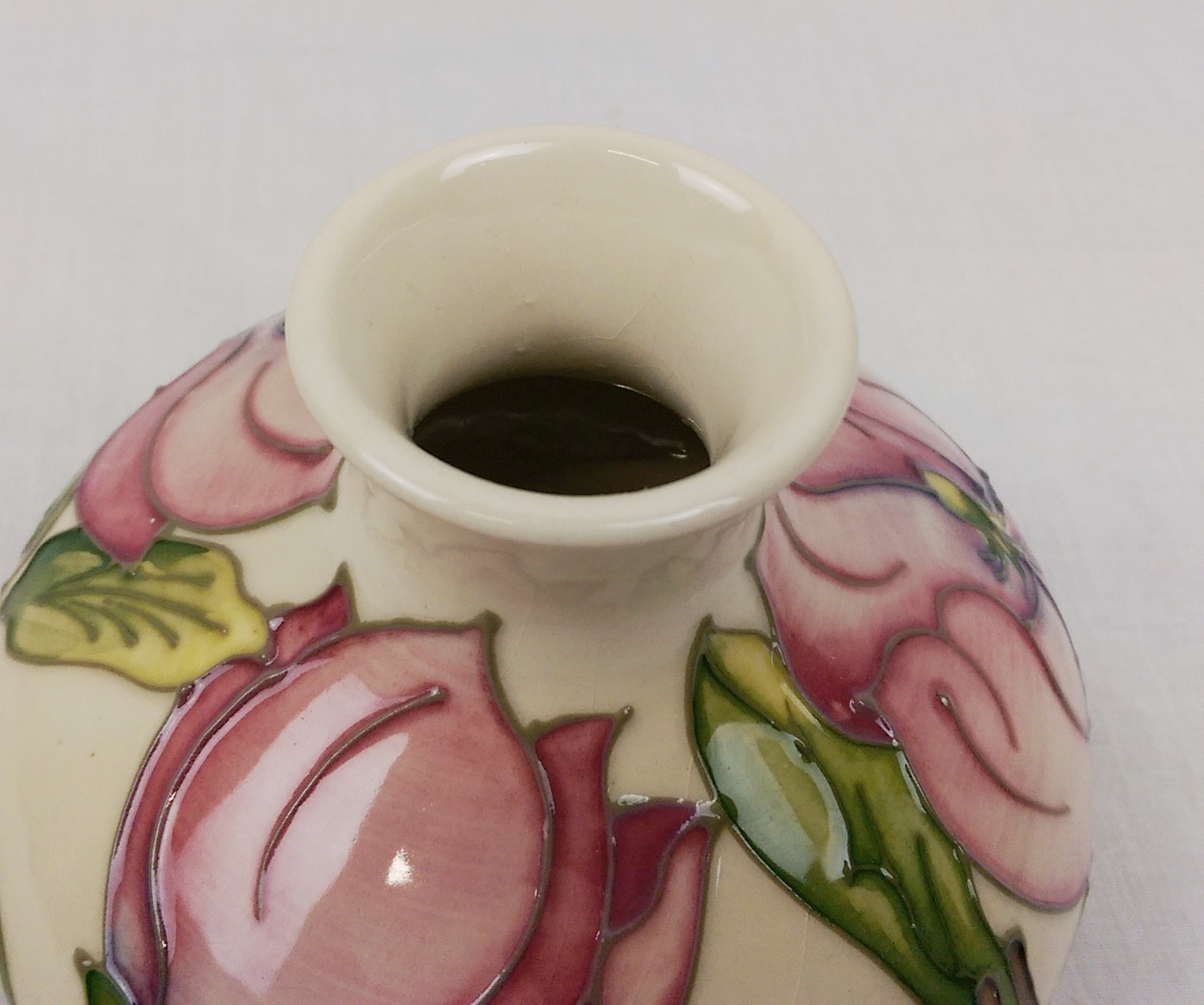Moorcroft Hibiscus Pattern Squat Vase c1992 - Image 4