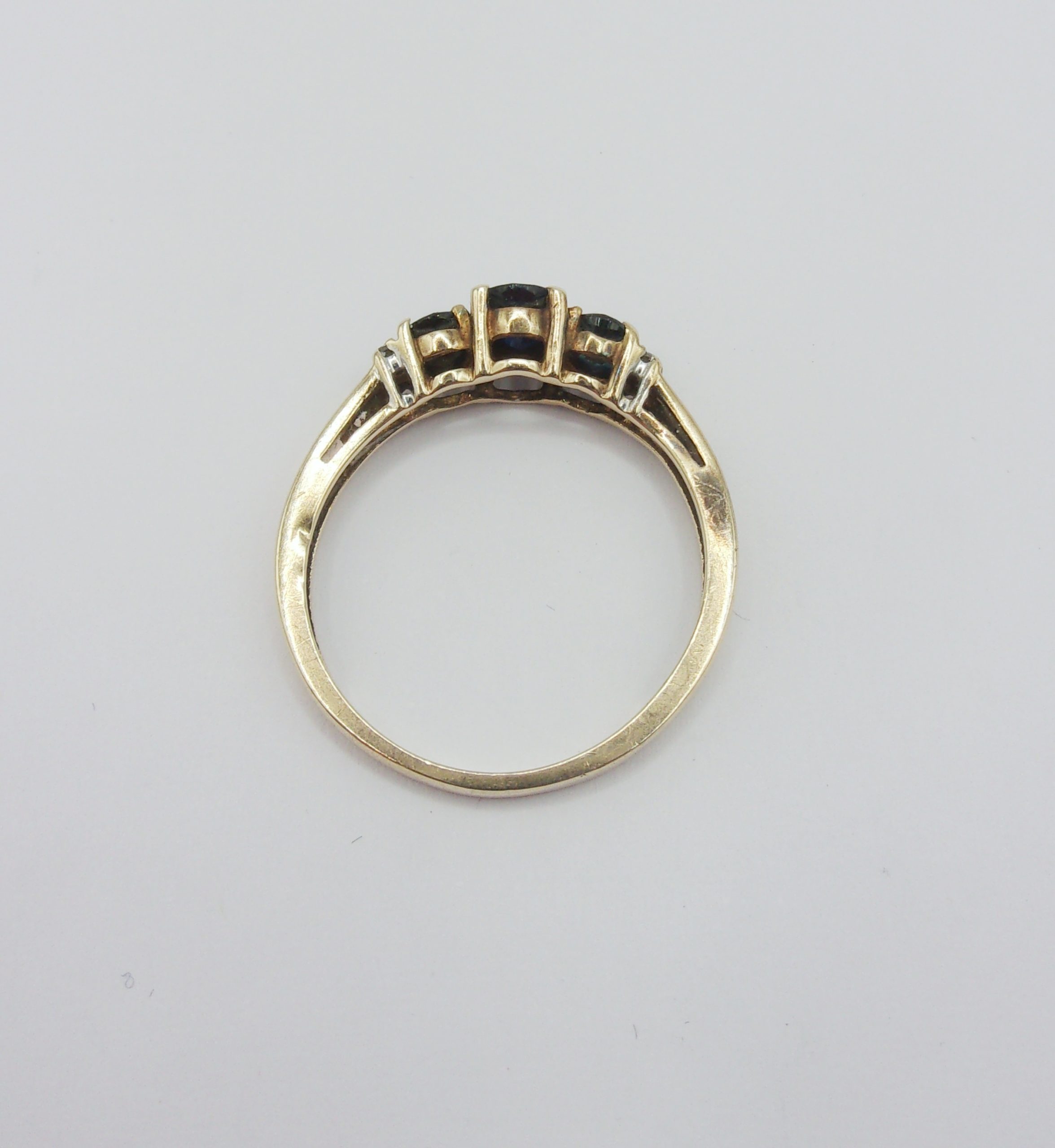 9ct Yellow Gold Sapphire & Diamond Ring UK Size L+ US 5 ¾ - Image 5
