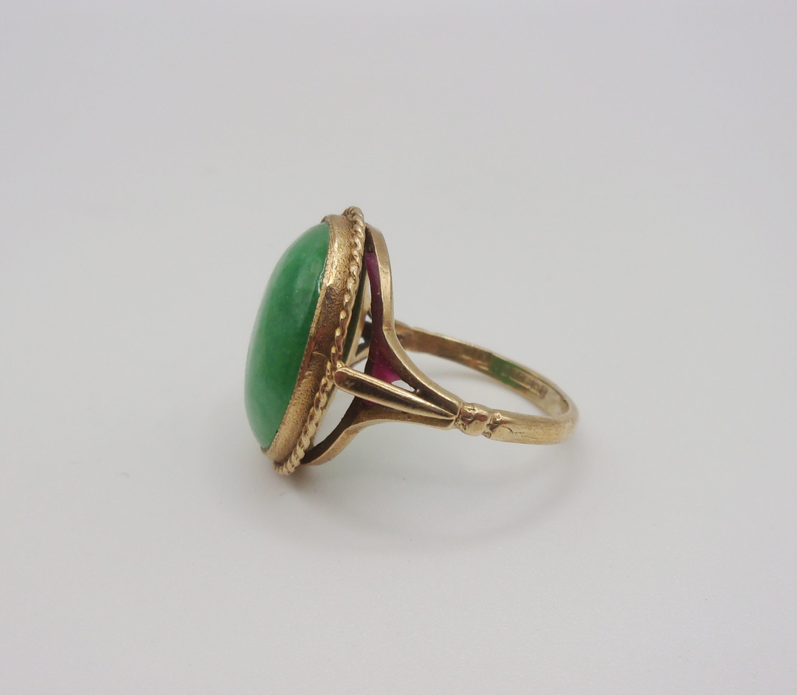 9ct Yellow Gold Green Agate Ring UK Size L US 5 ½ - Image 2