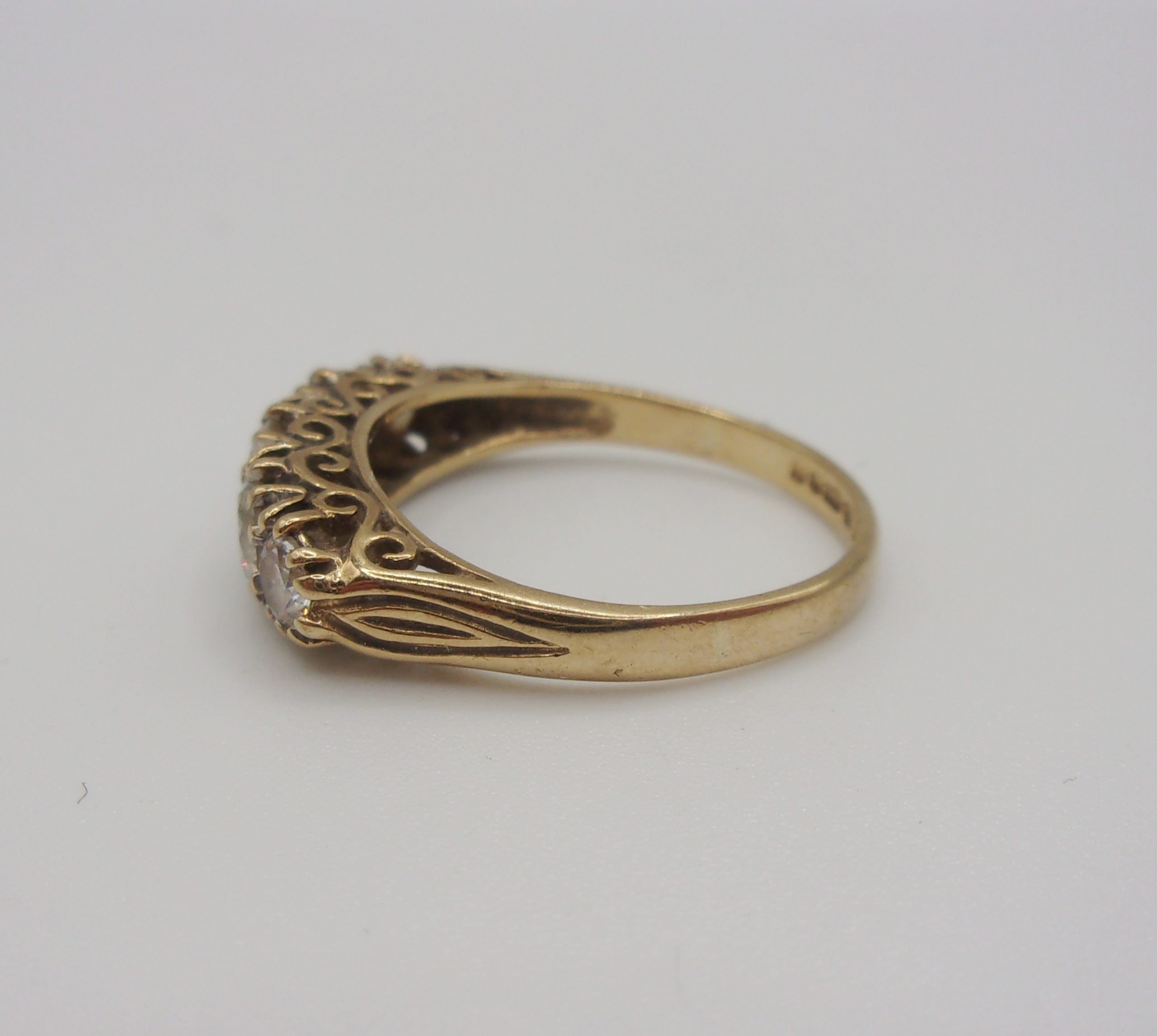 9ct Yellow Gold Five Stone Cubic Zirconia Ring UK Size M+ US 6 ¼ - Image 5