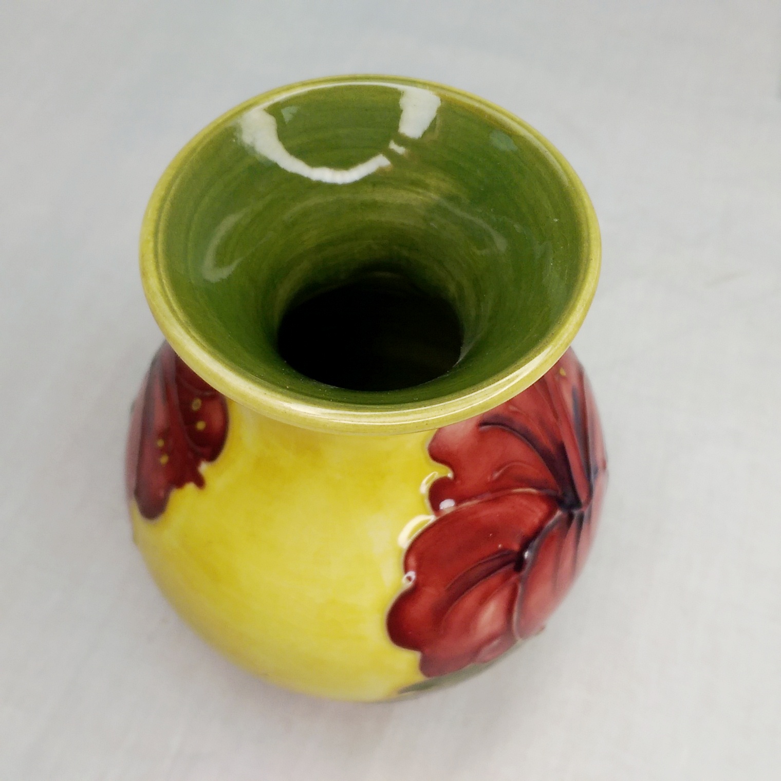 Moorcroft Yellow Hibiscus Pattern Small Vase #1 - Image 4