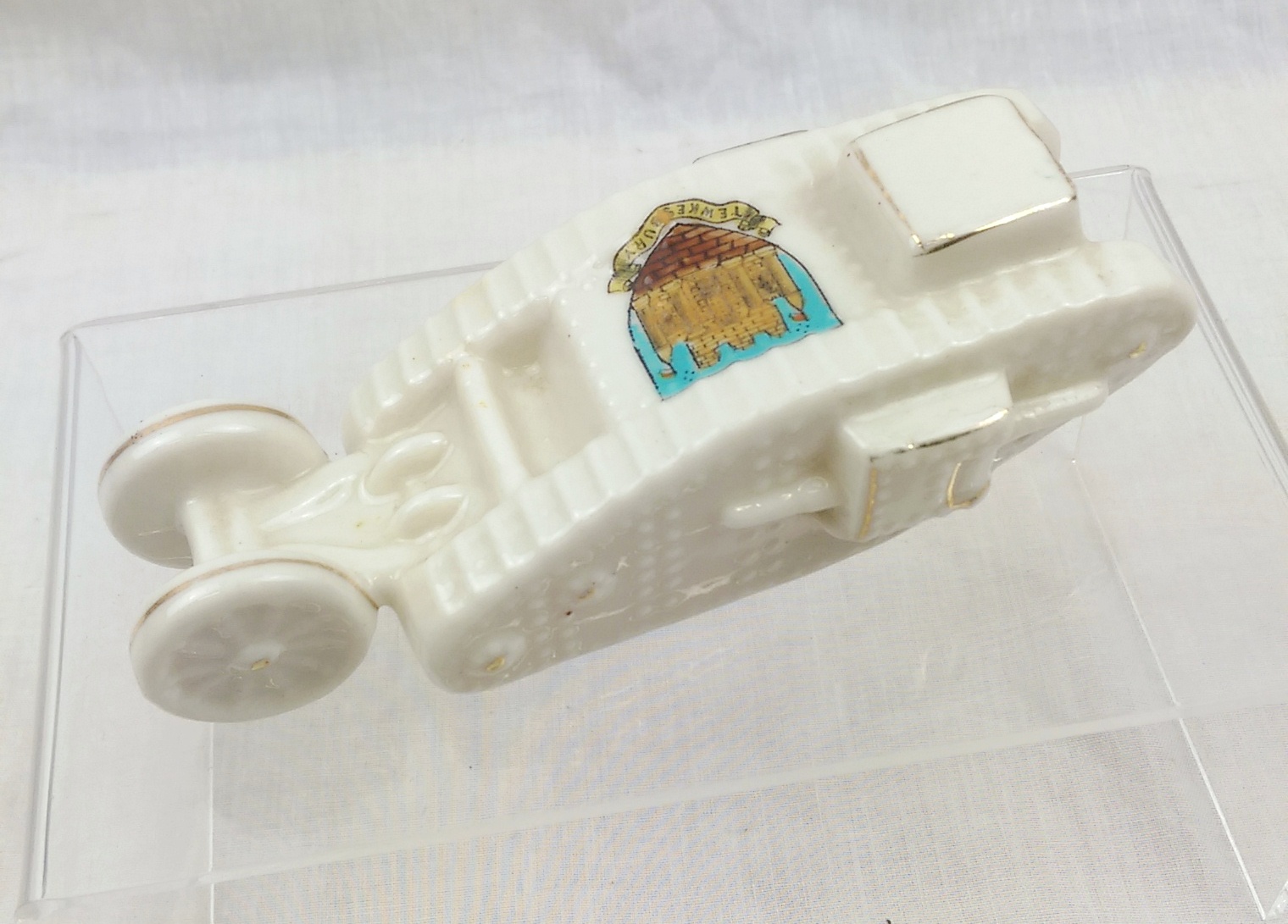 WW1 Arcadian China Tewkesbury Crested China Tank - Image 4