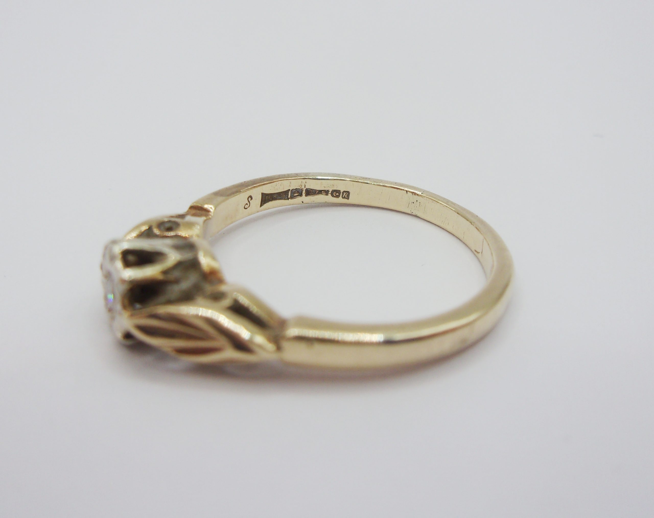 9ct Yellow Gold Diamond Solitaire Ring UK Size J+ US 5 - Image 3