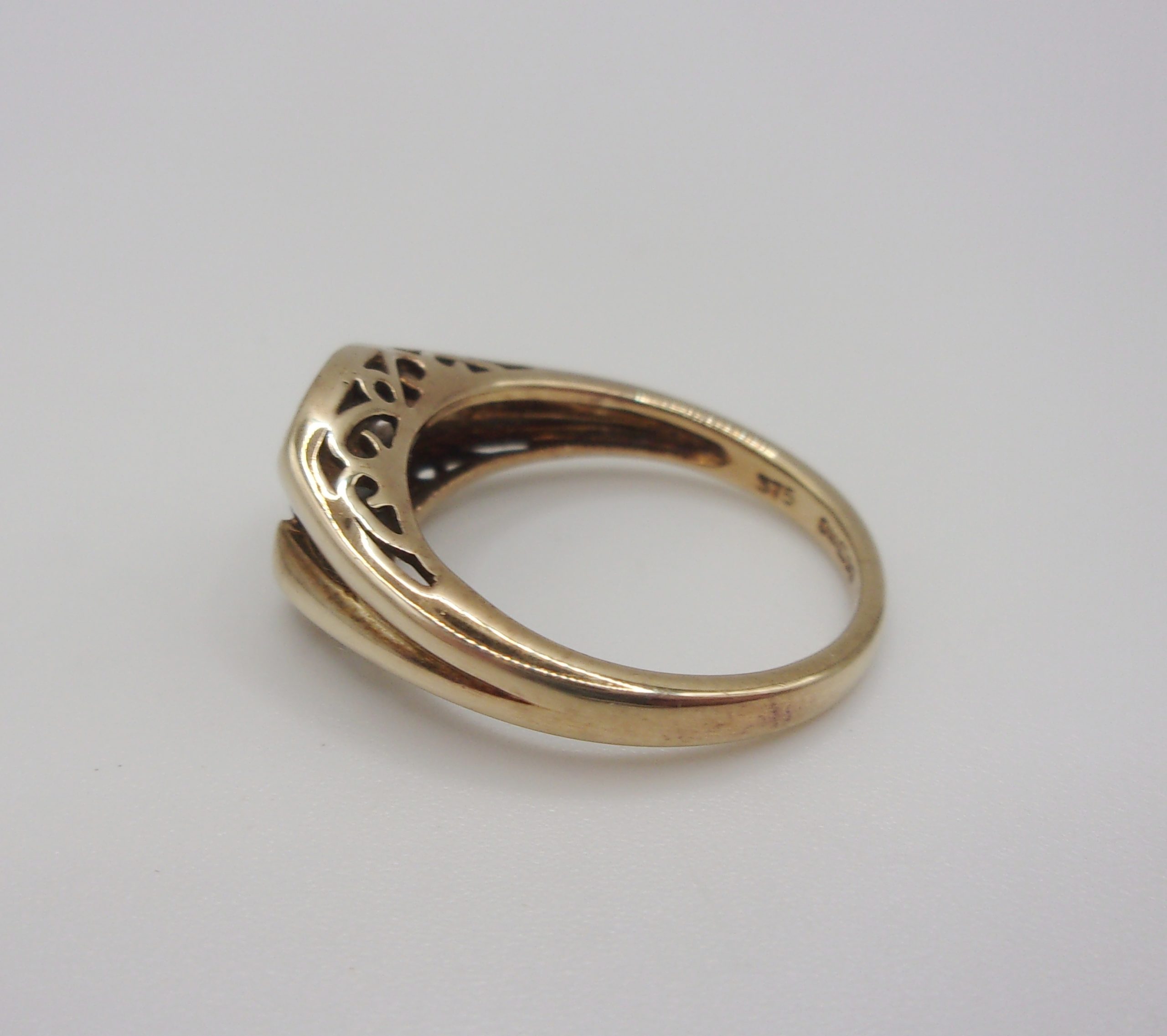 9ct Yellow Gold Sapphire & Diamond Ring UK Size J+ US 5 - Image 2
